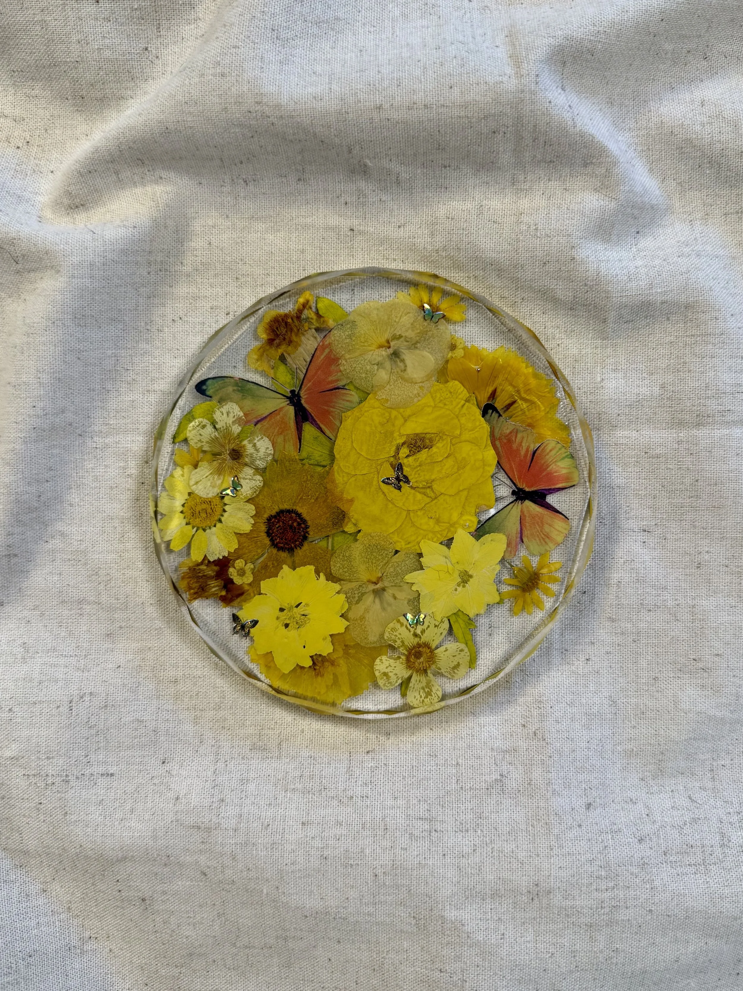 39 FLORAL RESIN COASTER.jpg