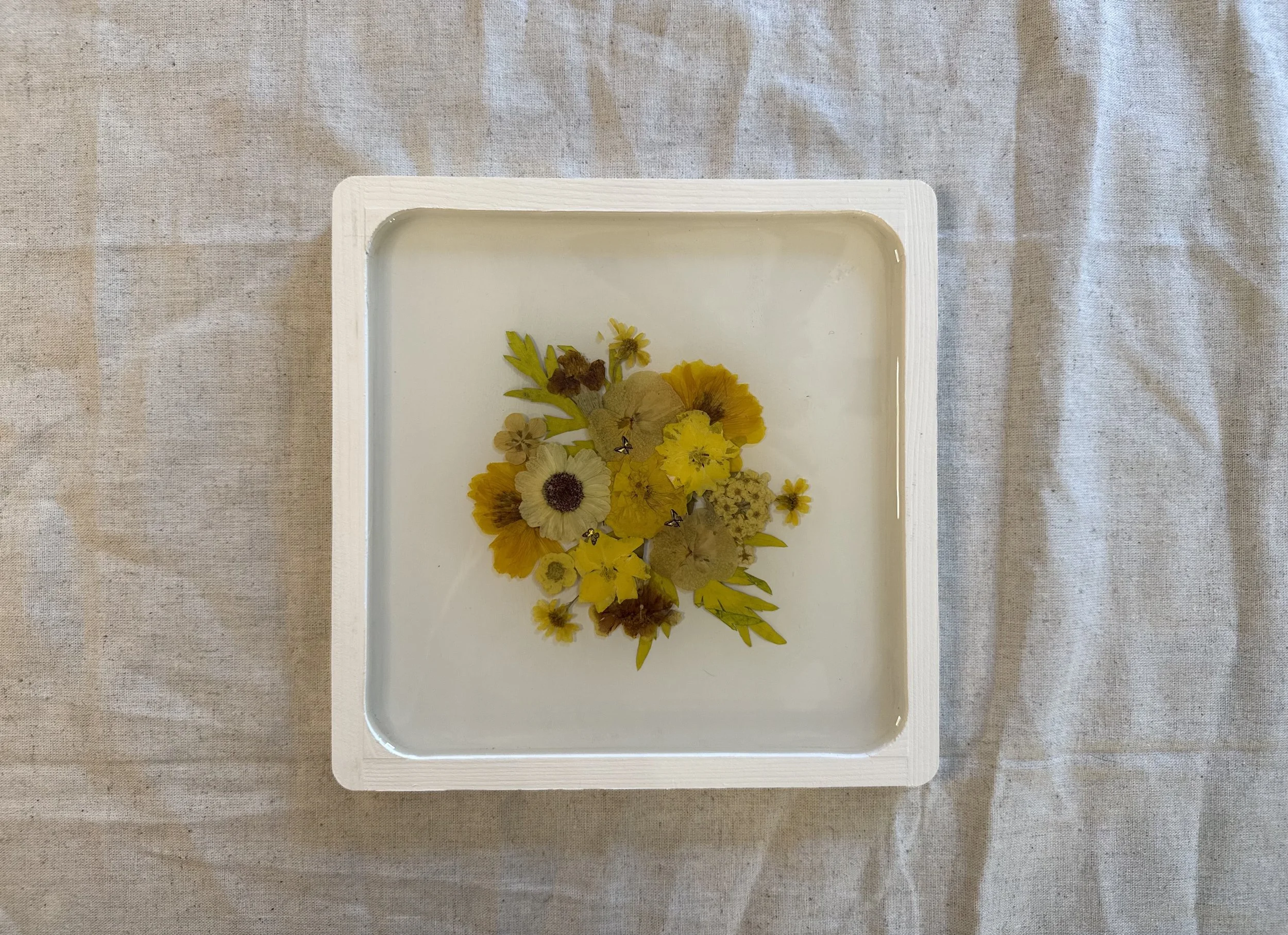 GOLDEN MEADOW RESIN TRAY .jpg