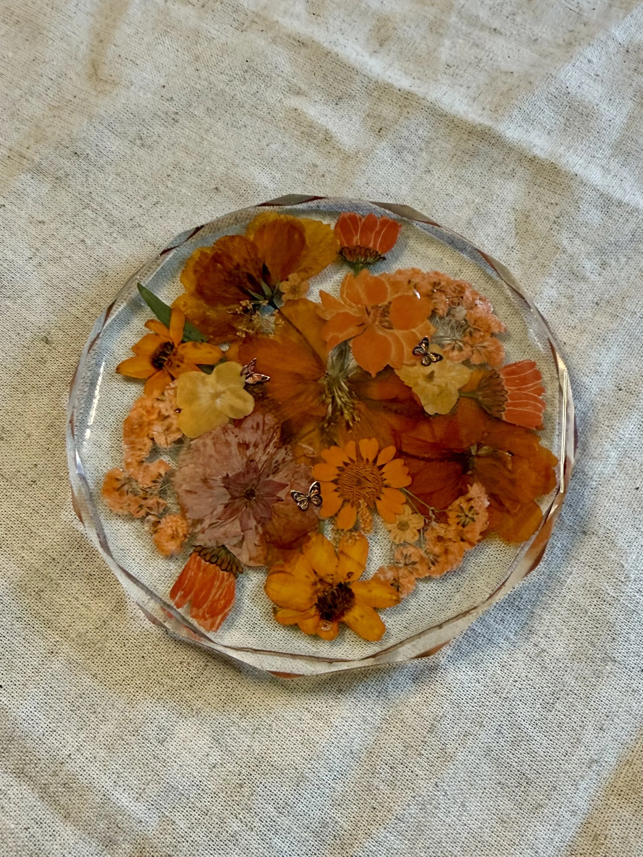 10 RESIN FLORAL COASTER (SIDE).jpg