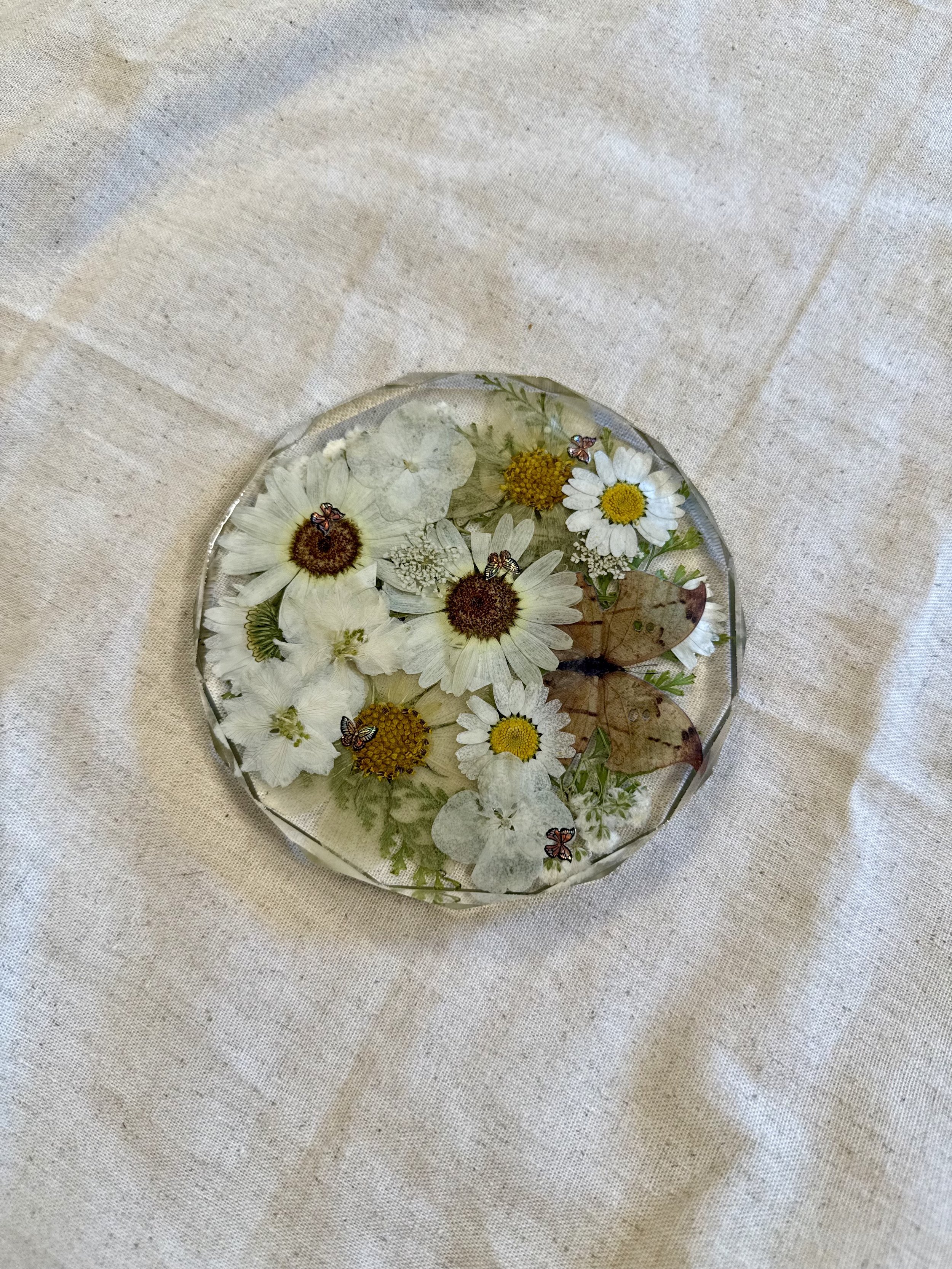 66 FLORAL RESIN COASTER (SIDE).jpg