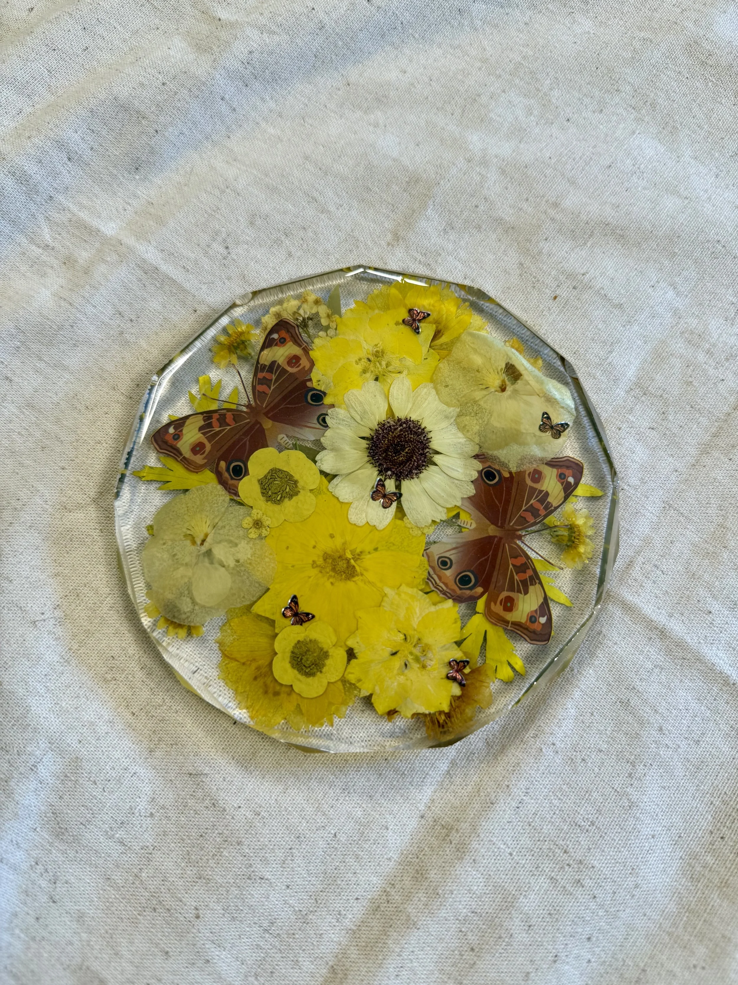 58 FLORAL RESIN COASTER (SIDE).jpg
