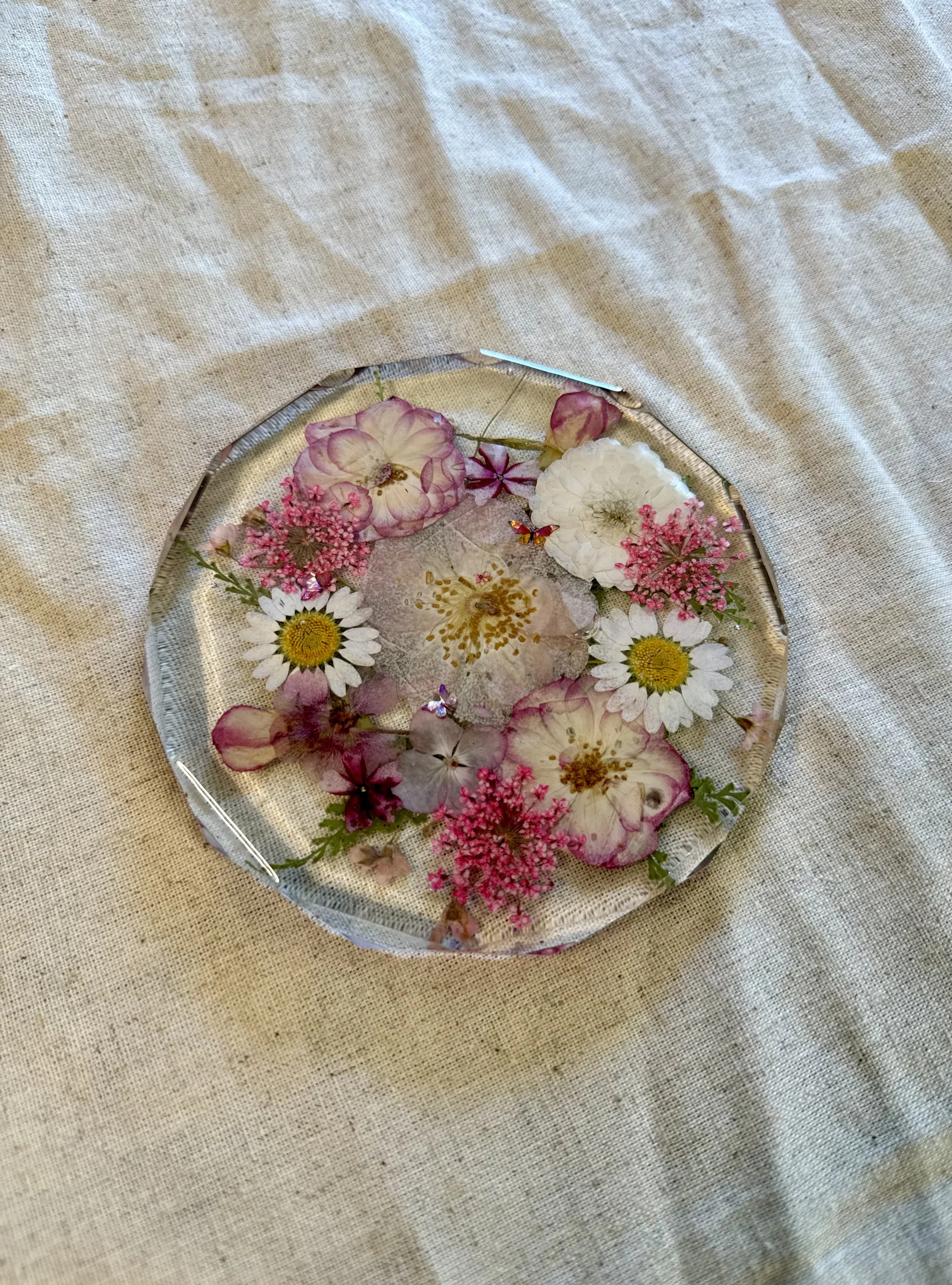 5 RESIN FLORAL COASTER (SIDE).jpg