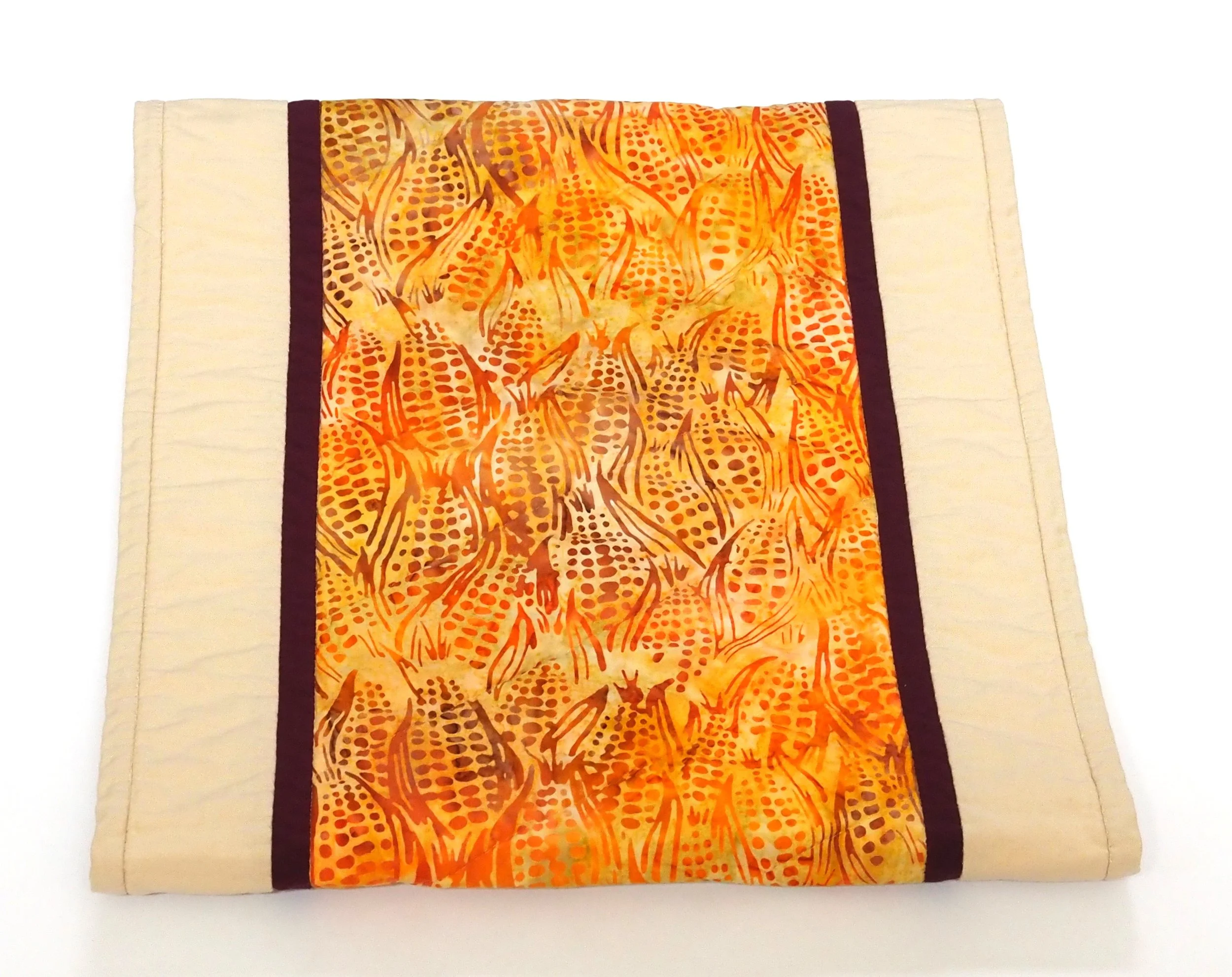 close-up-detail-cotton-batik-quilt-stitching-burgundy-border