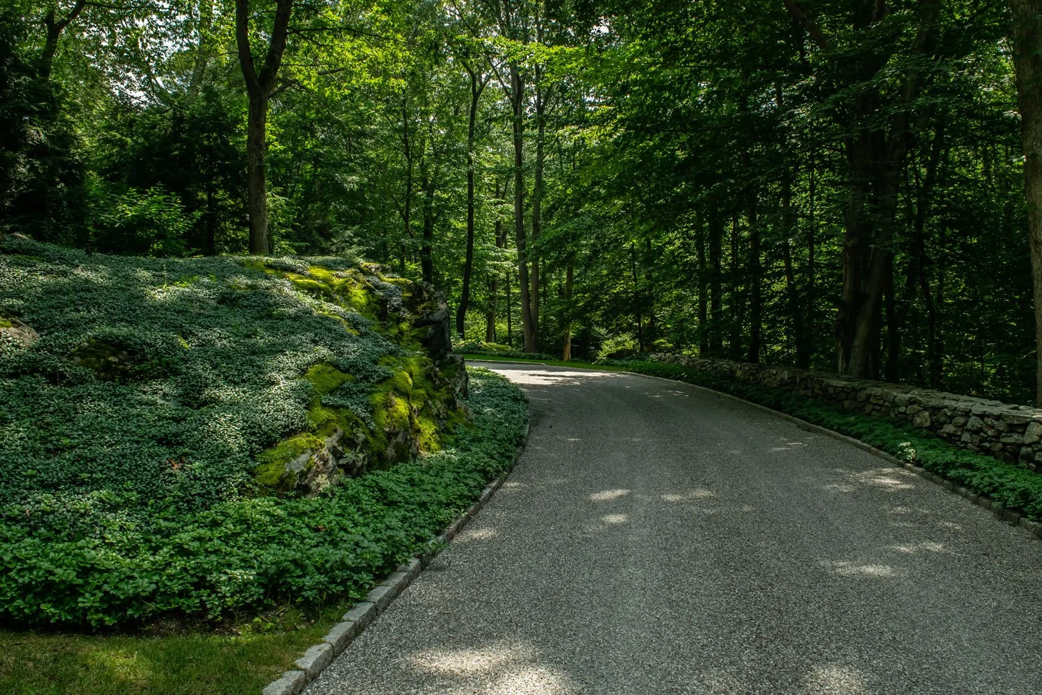 GreenwichLakeside-driveway