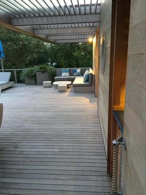 Dune Road-deck-lounge area