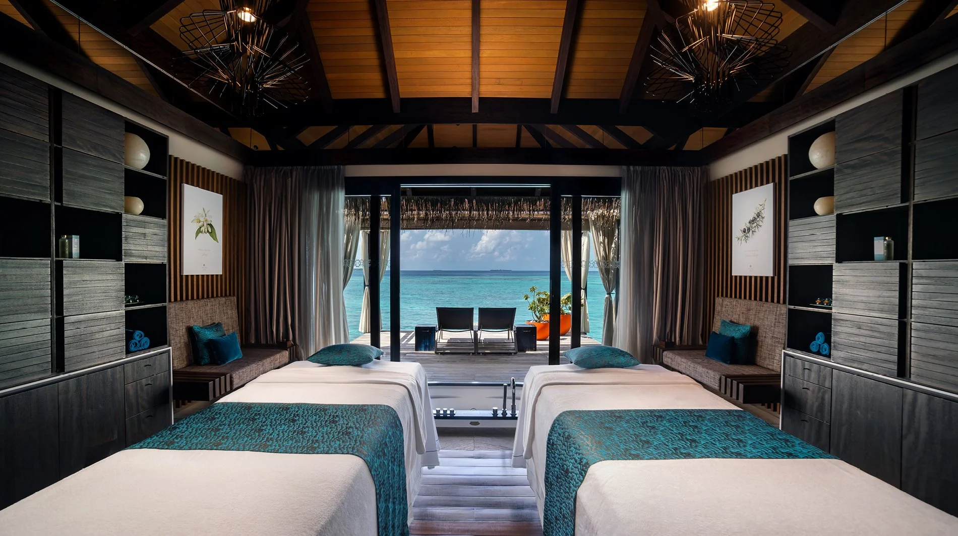 velaa-spa-treatment-room.jpg