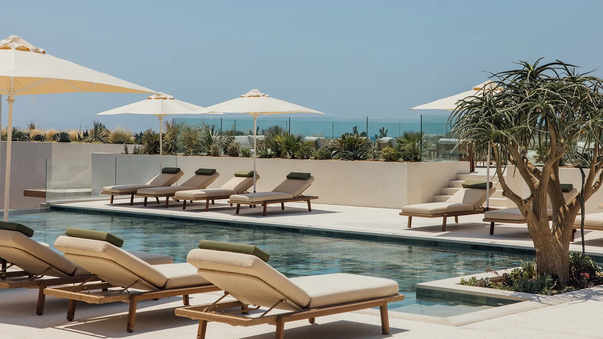 pool-fouquets-mykonos-greece-july-2026-pr-global.jpg.webp