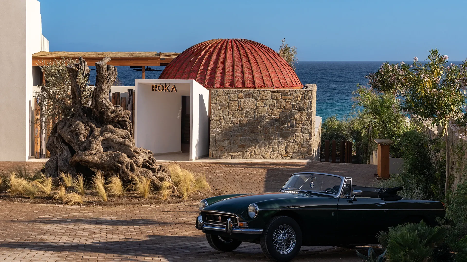 roka-exterior-fouquets-mykonos-greece-july-2026-pr-global.webp