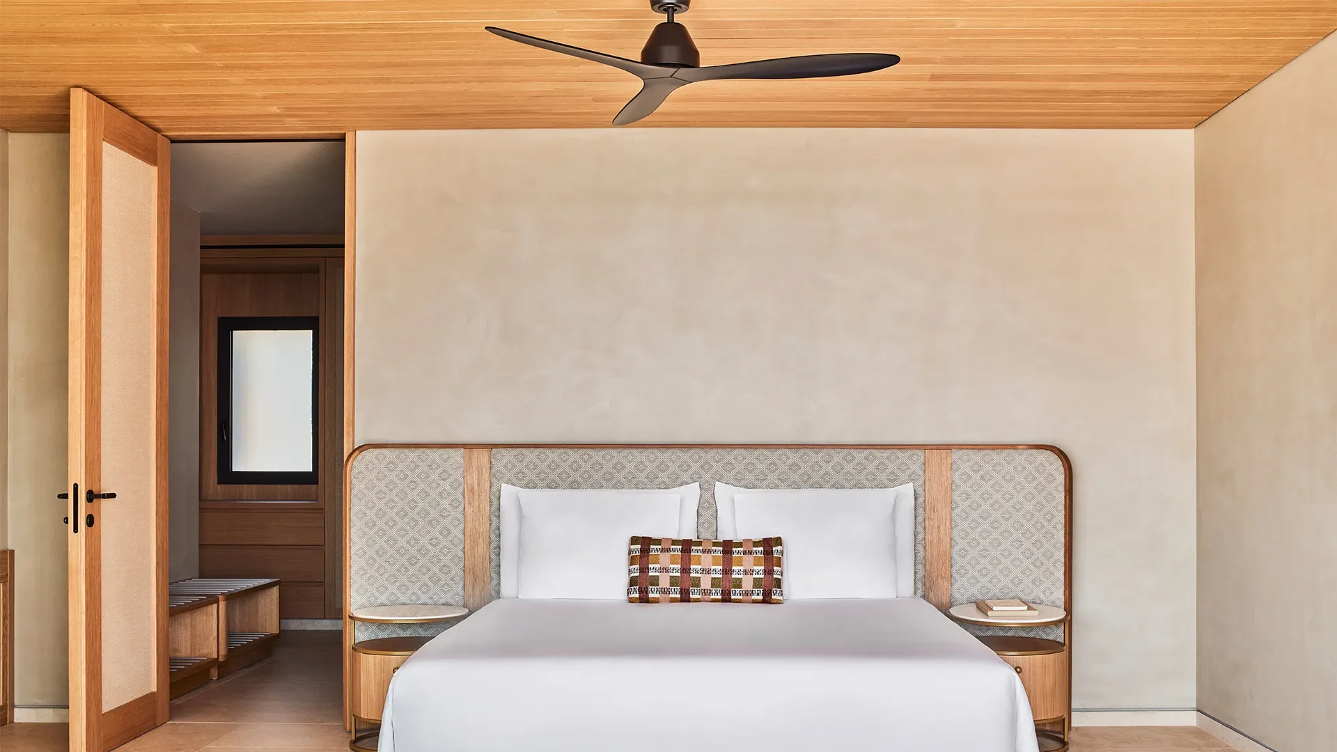 cyclades-suite-bed-fouquets-mykonos-greece-july-2026-pr-global.webp