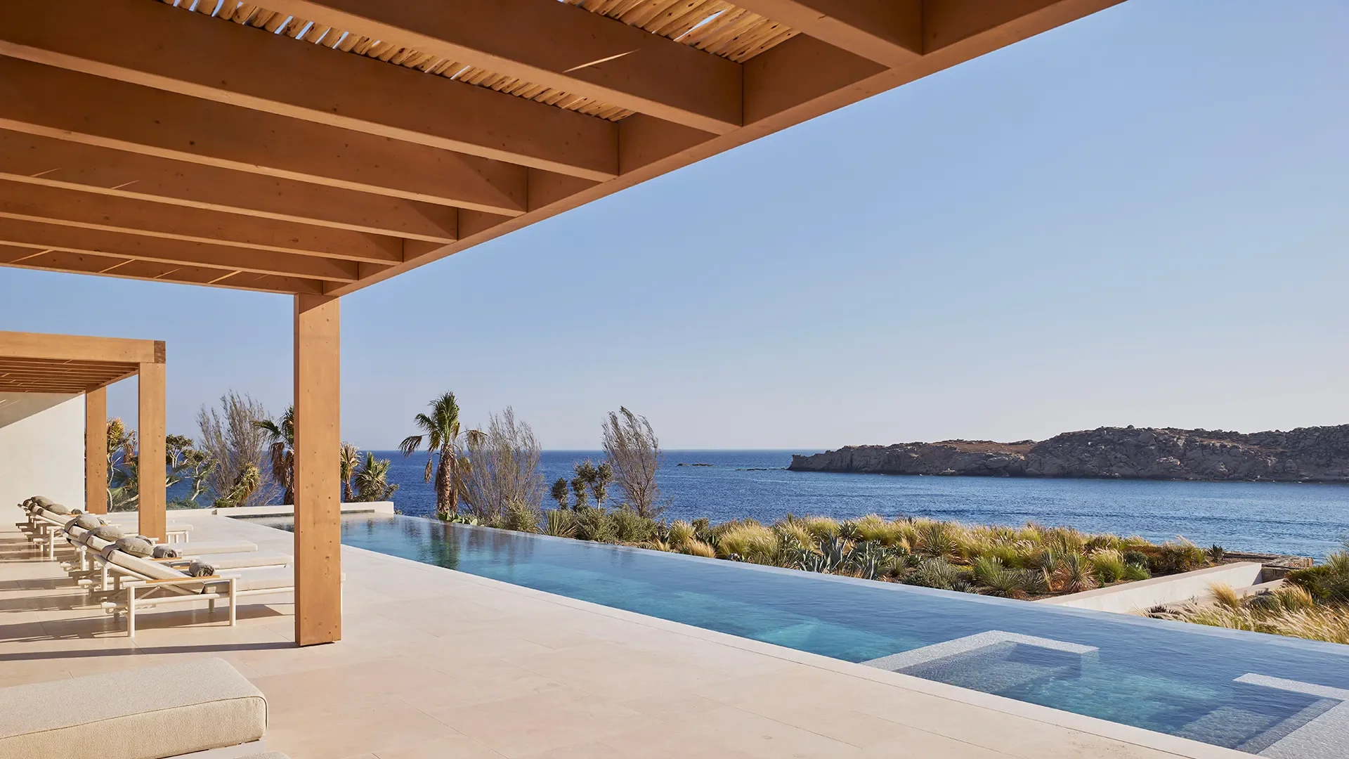 cyclades-suite-pool-fouquets-mykonos-greece-july-2026-pr-global.webp
