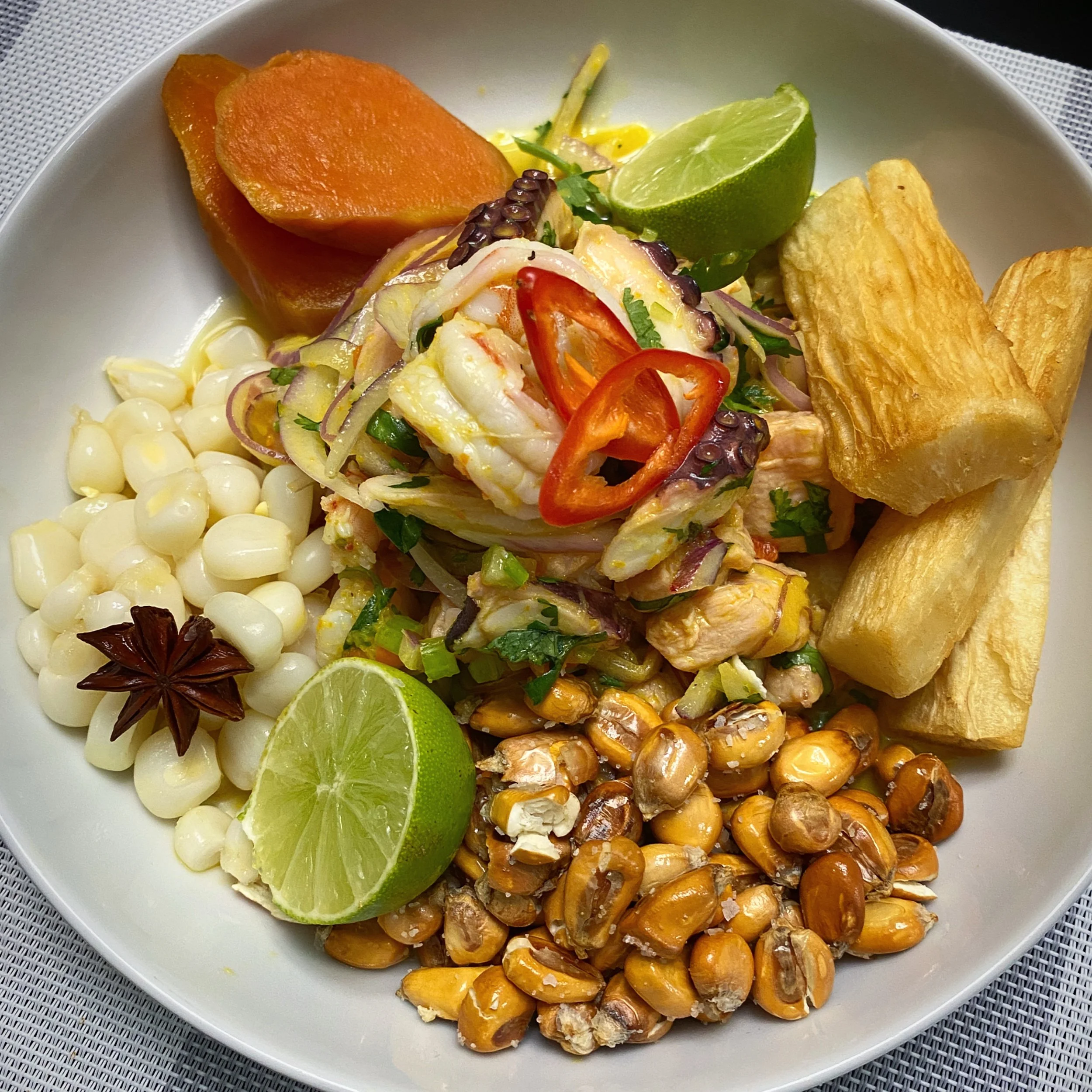 Ceviche mixto