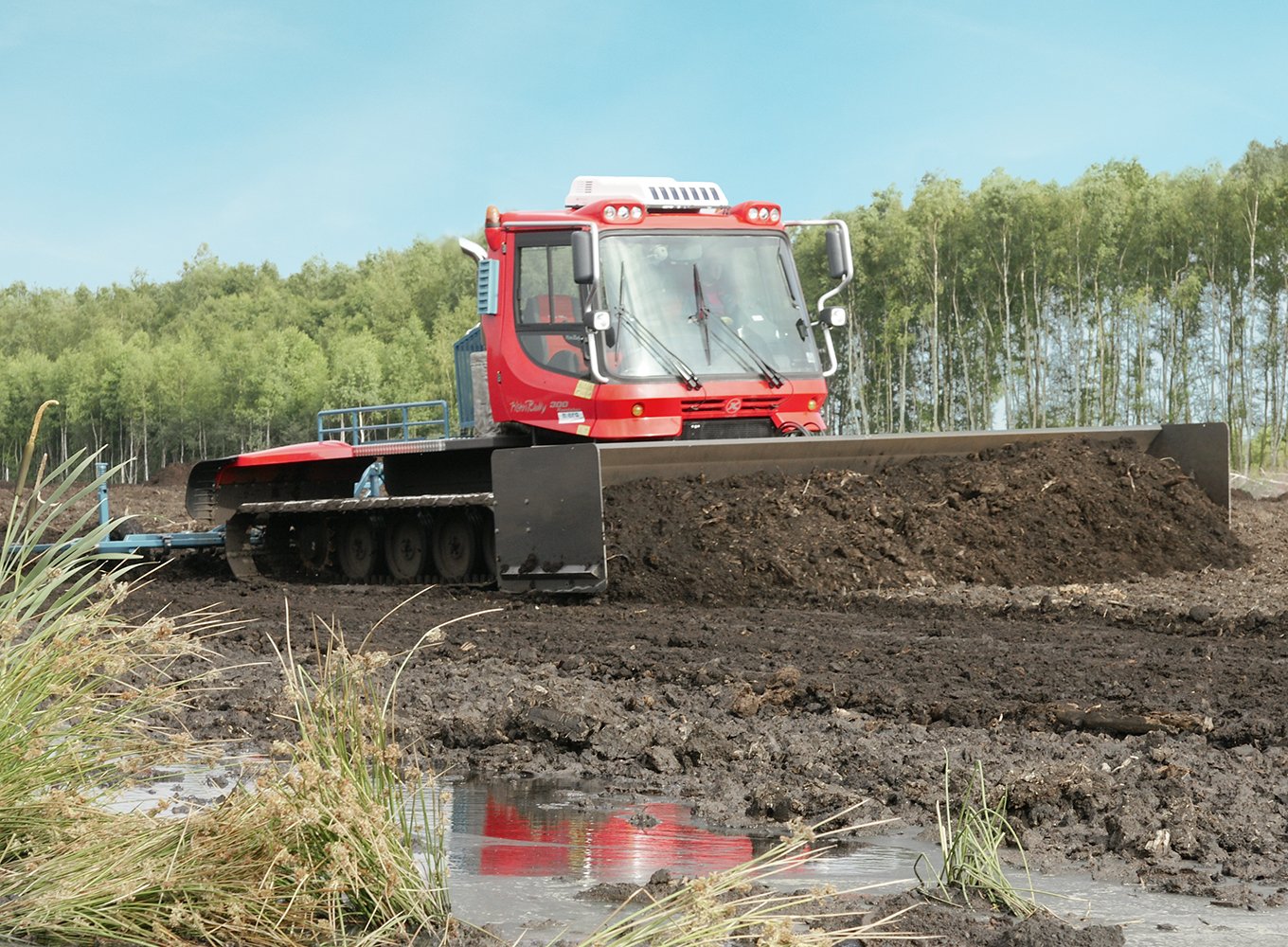 Tracked Vehicle HOME.jpg