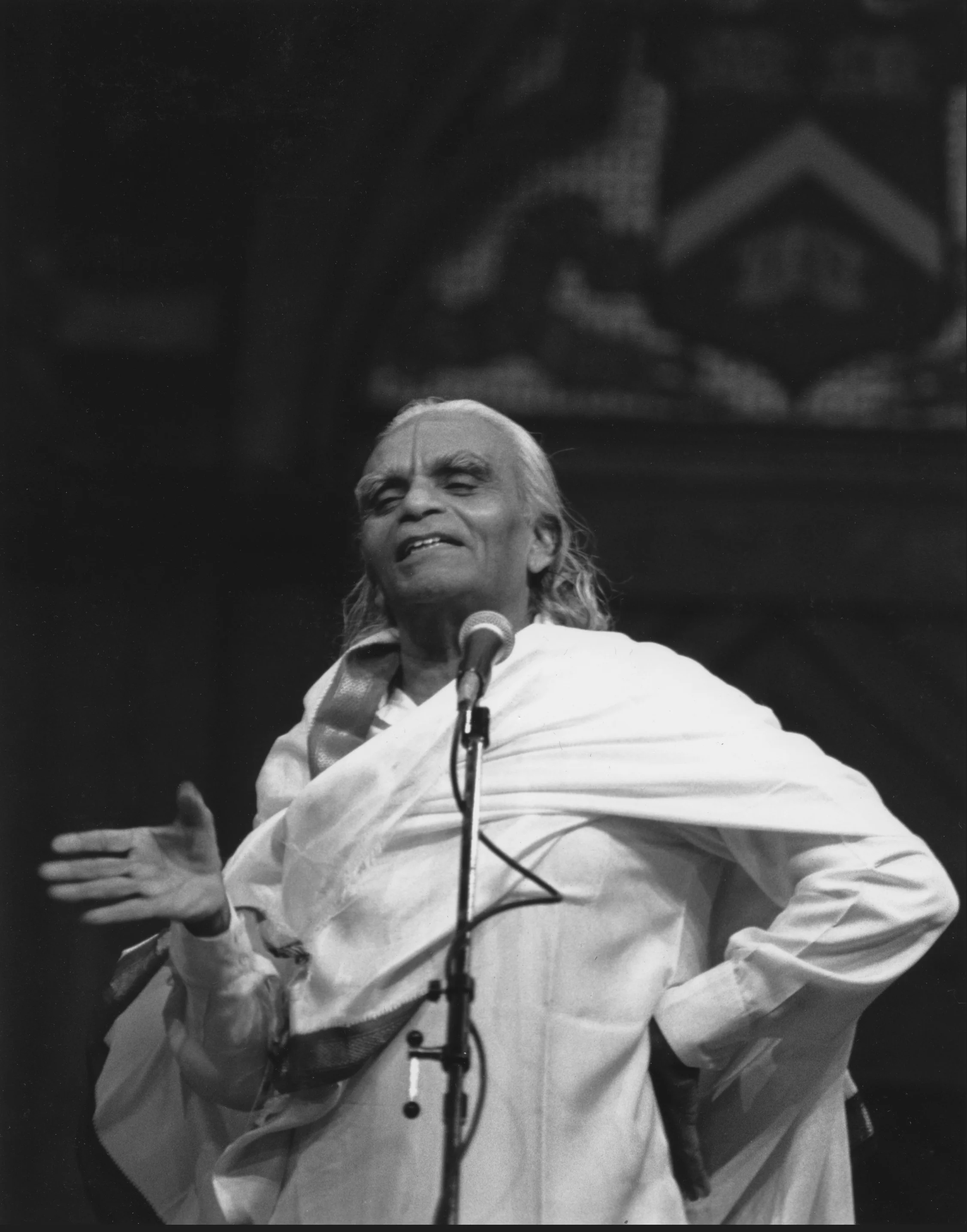 yogi01_72dpi_cc.jpg