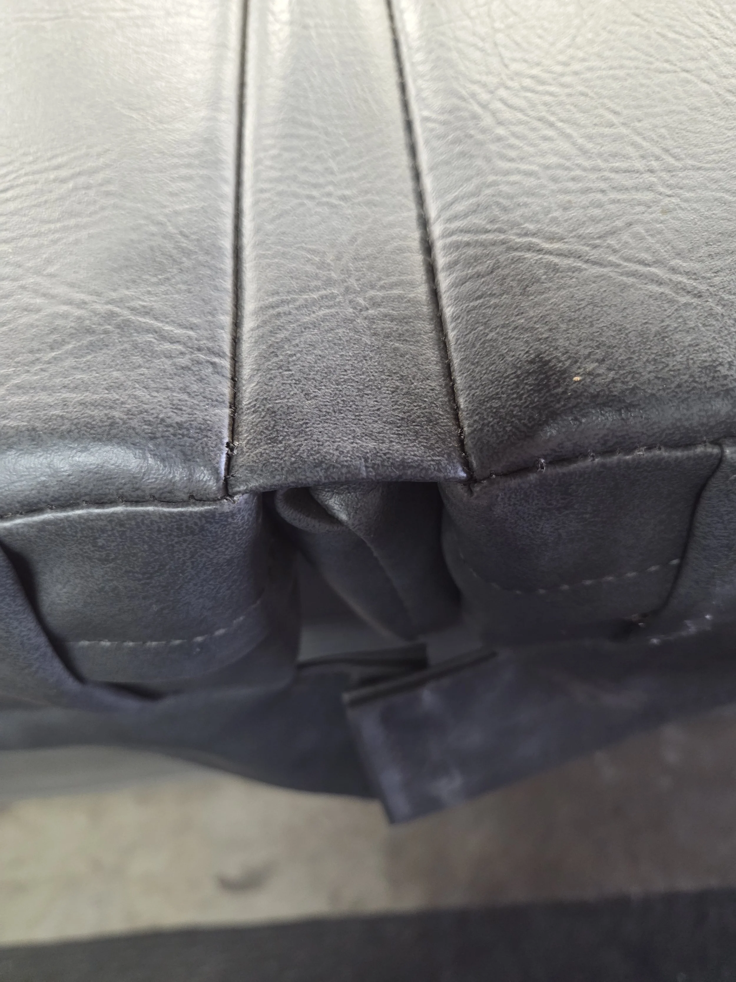 Double Layer Double sewn Reinforced HInge Seal