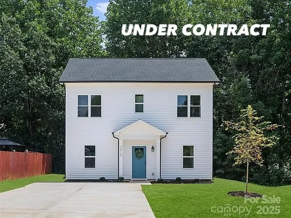 ✨UNDER CONTRACT✨ 
Congratulations to my first time home buyers we are officially under contract. All within the first week of receiving their pre approval. Excited for them and their new home buying journey 🥰

for any pre approval or home buying que