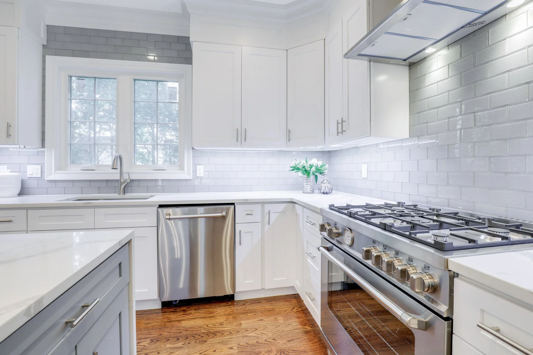 17 fernwood road, livingston nj