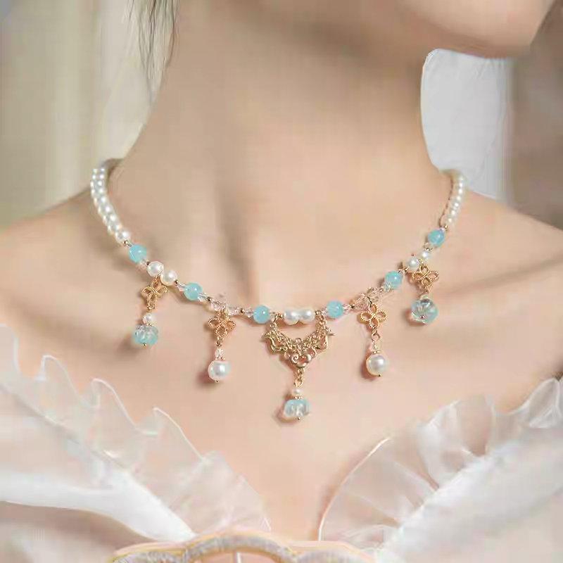 Elegant Necklace with Pumpkin Beads