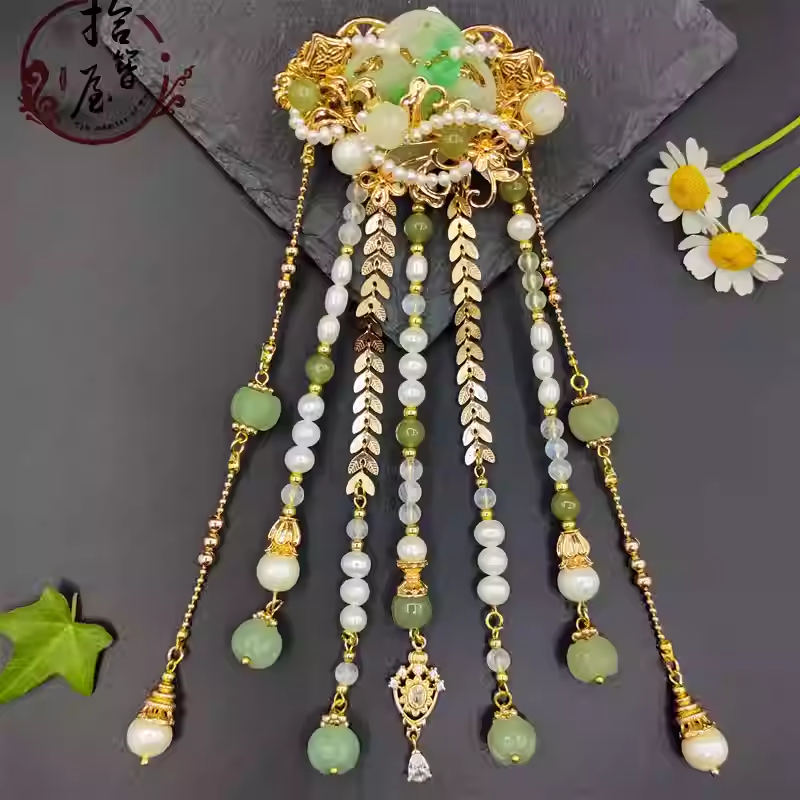 Retro jade tassel hair crown