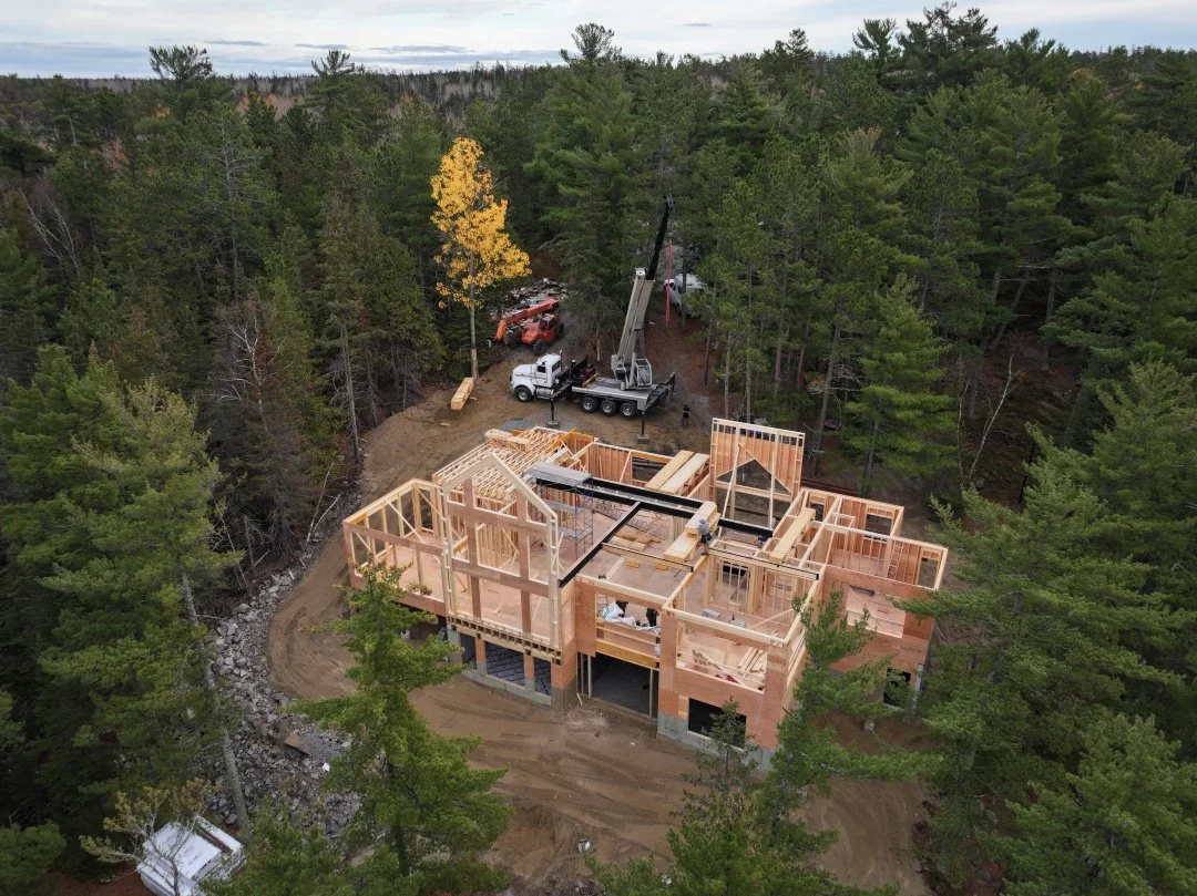 Here is a behind-the-scenes look at the progress of a beautiful @PineCreekHomes custom lakeside home build! Explore the finished home in the Summer 2026 edition of Style Manitoba at the link in our bio.

#StyleManitoba #Manitoba #CustomHome #Design #