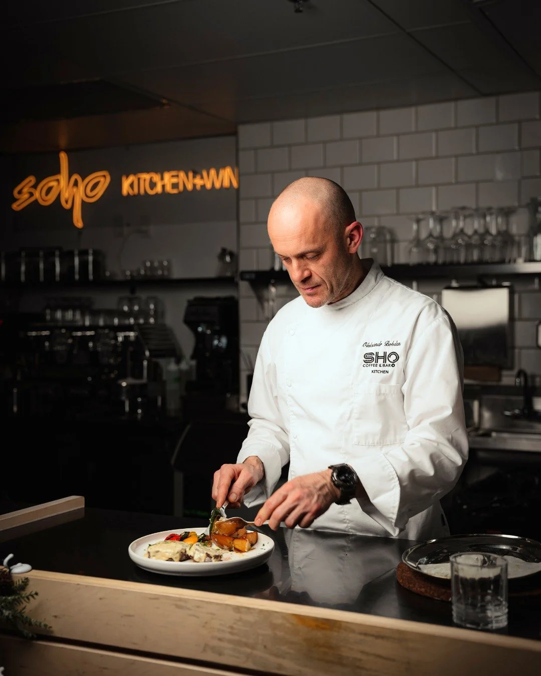 Only opened since September 15, 2025, this new upscale lunch spot at the heart of the Exchange District is drawing notice for its superior offerings and relaxed setting. SOHO is the latest venture of three seasoned Ukrainian-born hospitality professi