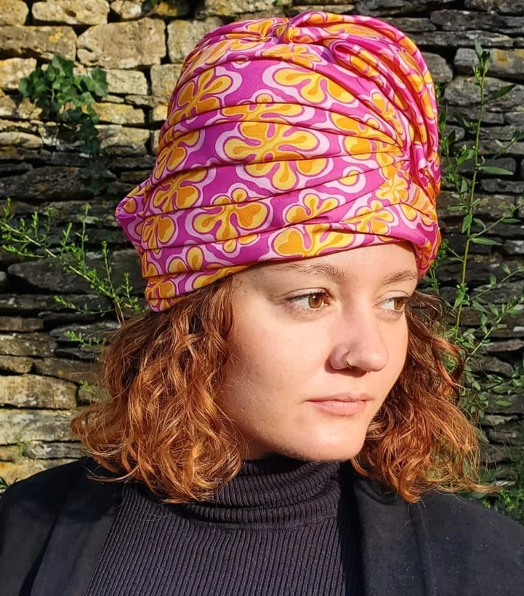 ✨💫Big things happen when creative minds come together. New collab dropping soon 💥

fabric available from @joelandsonfabrics 

@deluca.fabrics 
@antoniadeluca.millinery 

#collaboration #fashion #londonfashion #fabric #fabricdesign #london #photogra