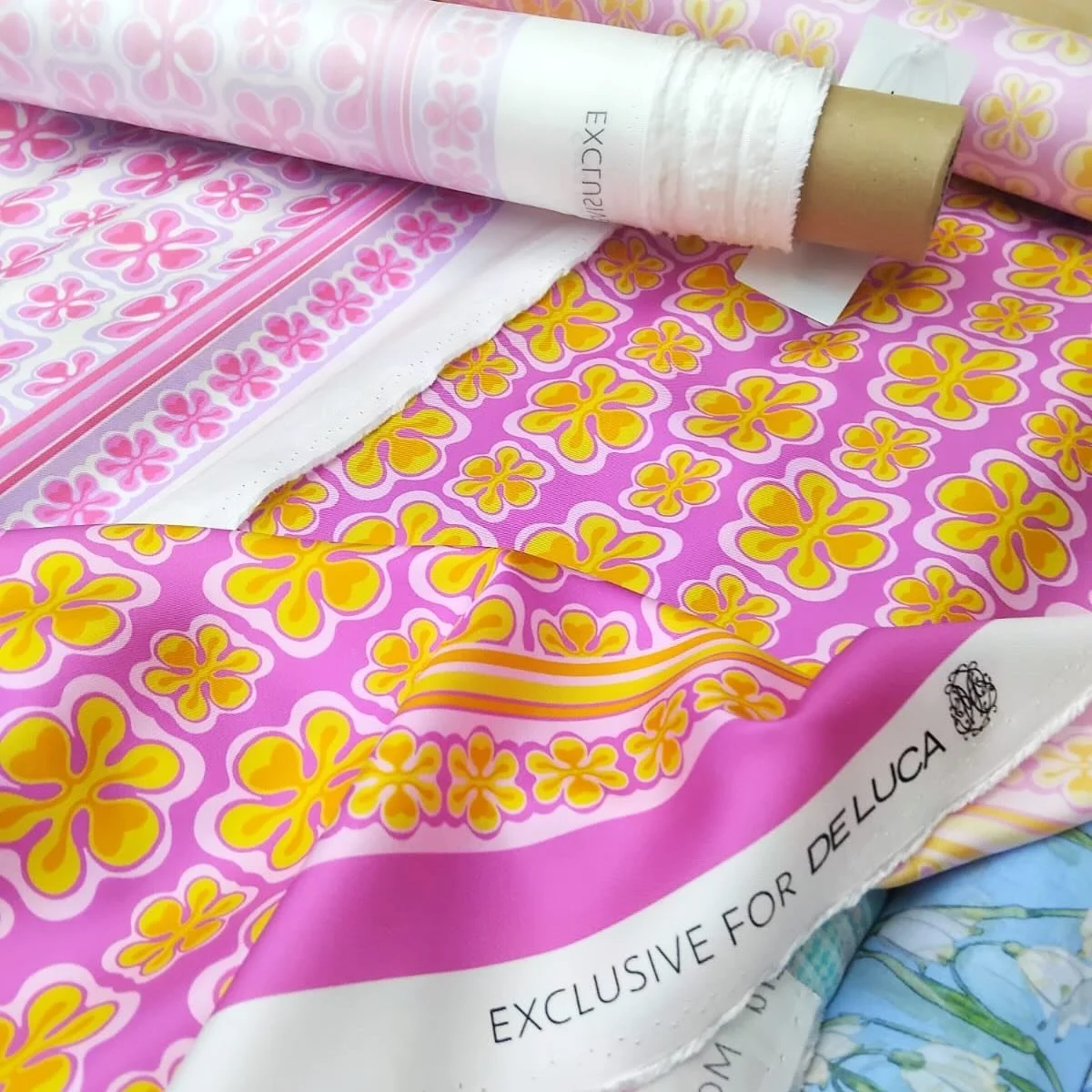 ✨ Our new fabric collection is coming soon. Stay tuned&hellip;

Design above is available in store and online at @joelandsonfabrics 

#comingsoon #fabriclove #fabric #design #graphicdesign #silk #clothingfabric #londonstyle #londonfashion #joelandson