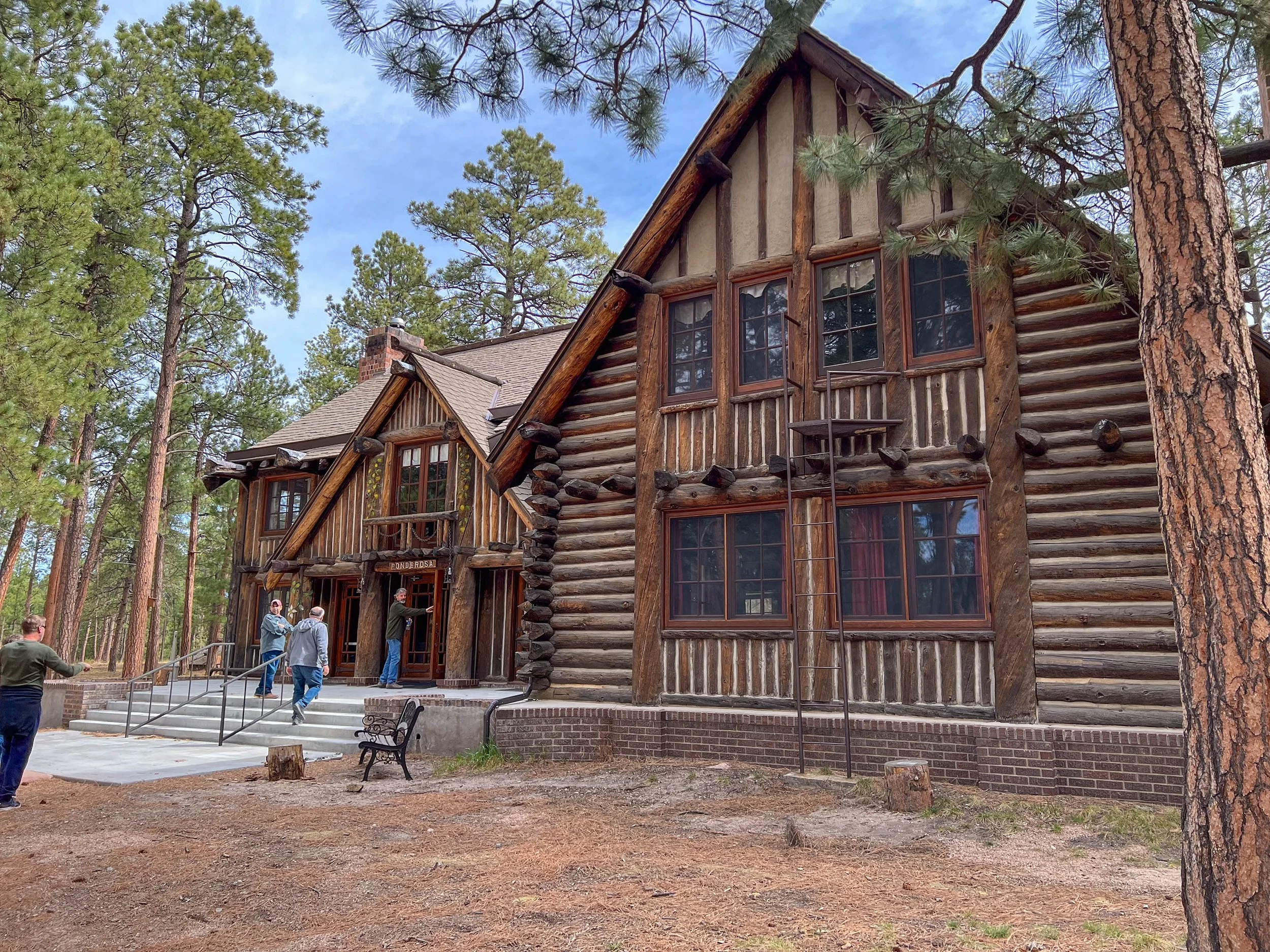 La Foret Ponderosa Lodge