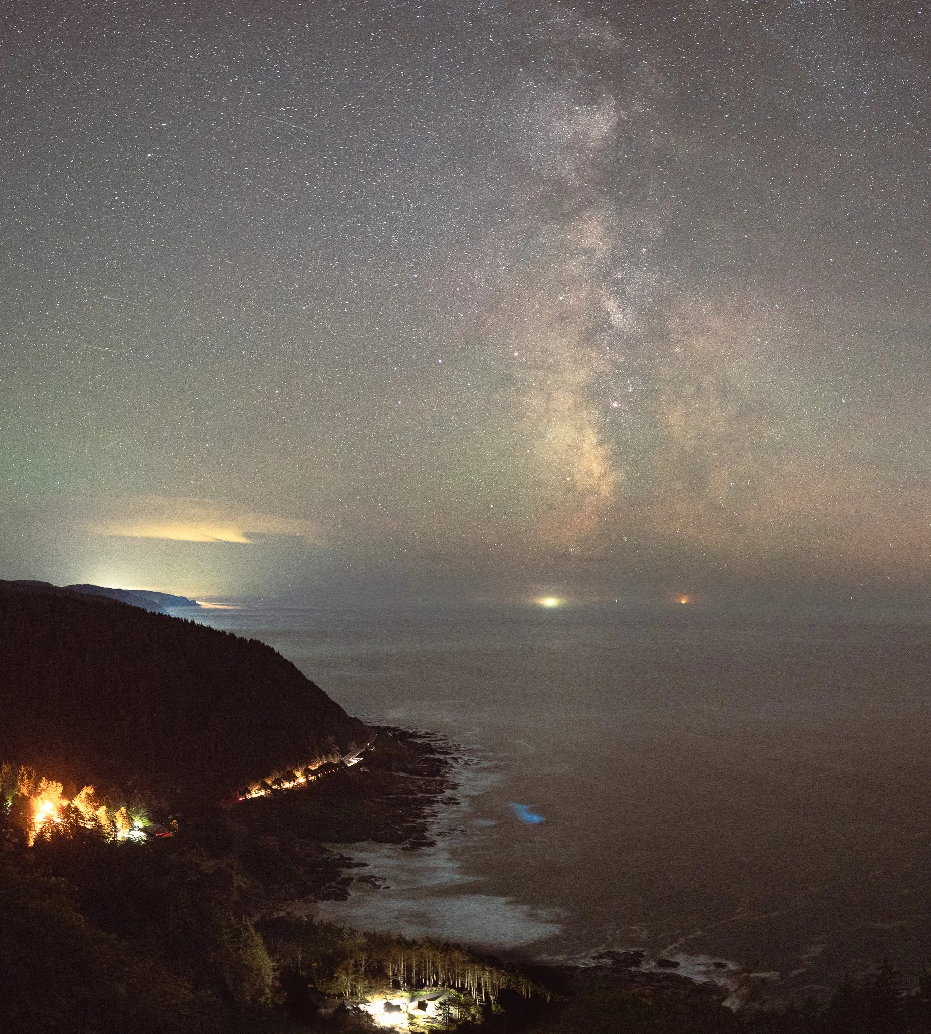 Milky Way Bioluminescence 10 15 25 2015.jpg