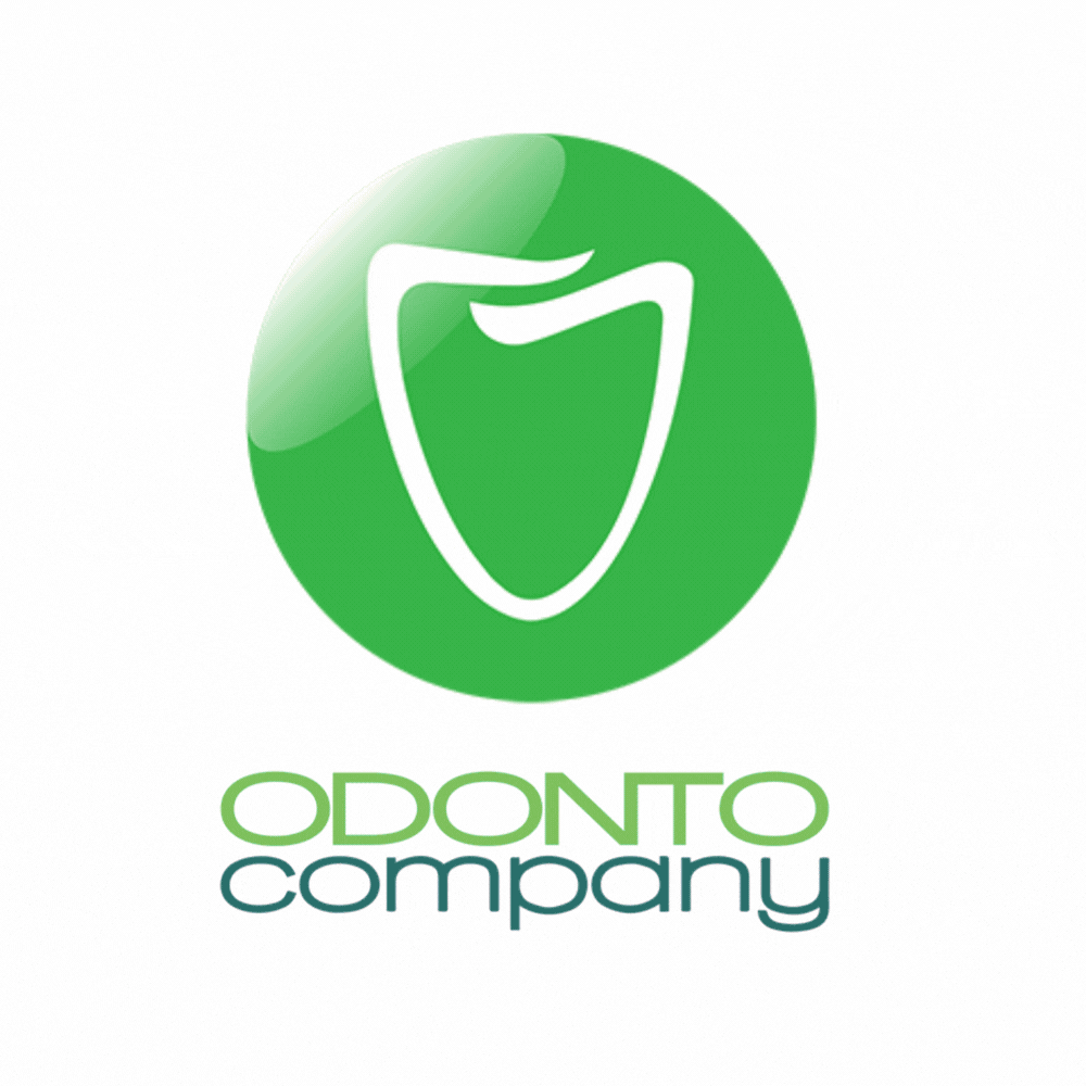 Logo de uma empresa odontológica com uma ícone de dente estilizado em fundo verde e o texto 'ODONTO' em verde e 'company' em azul escuro.