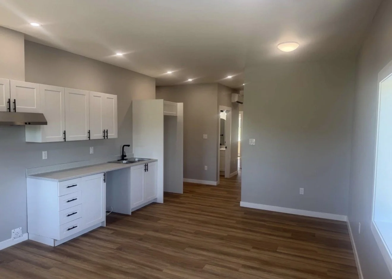 Kitchen Space - Brand New Appliances Installed Before Move In