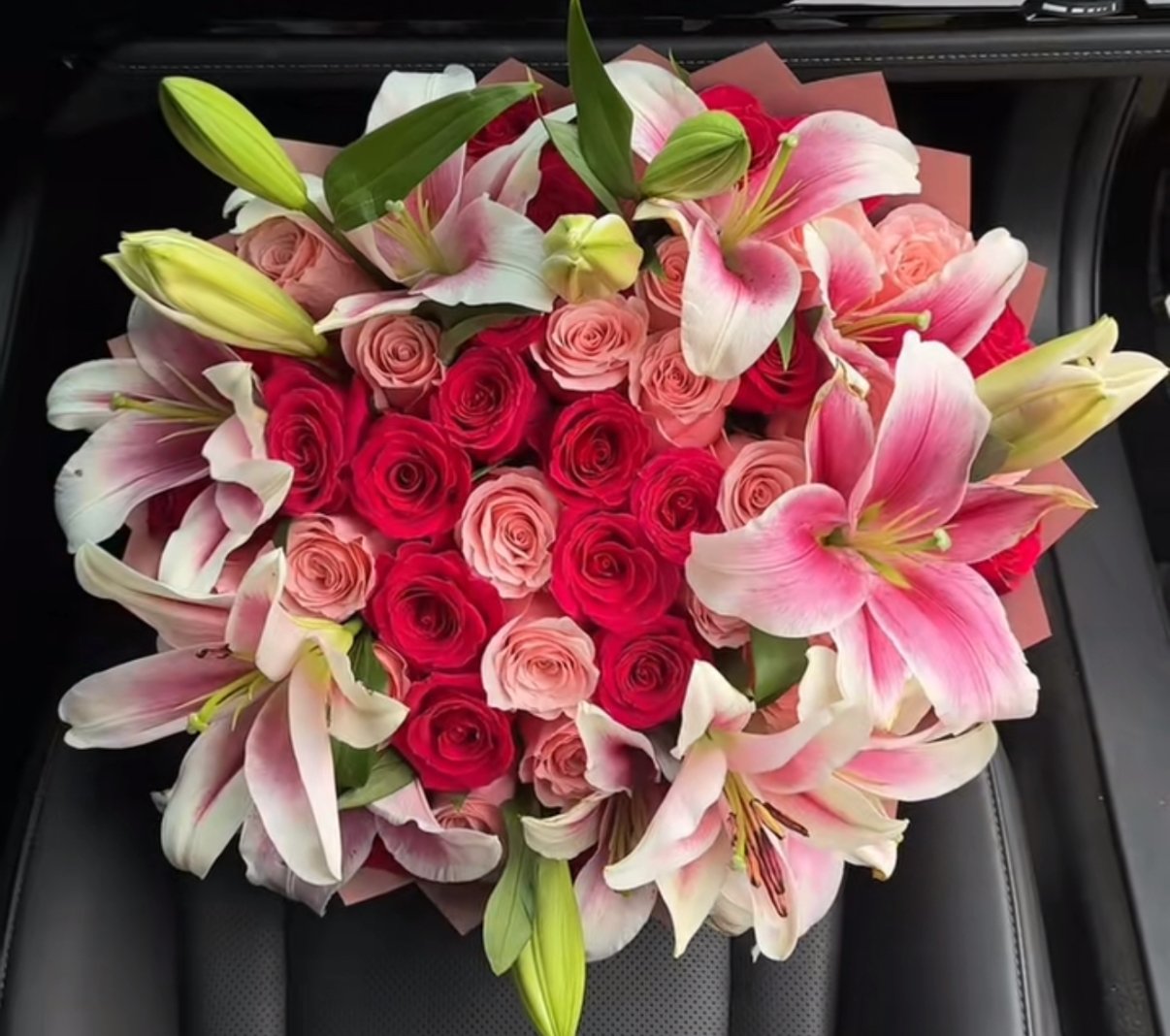 Lilies + Roses