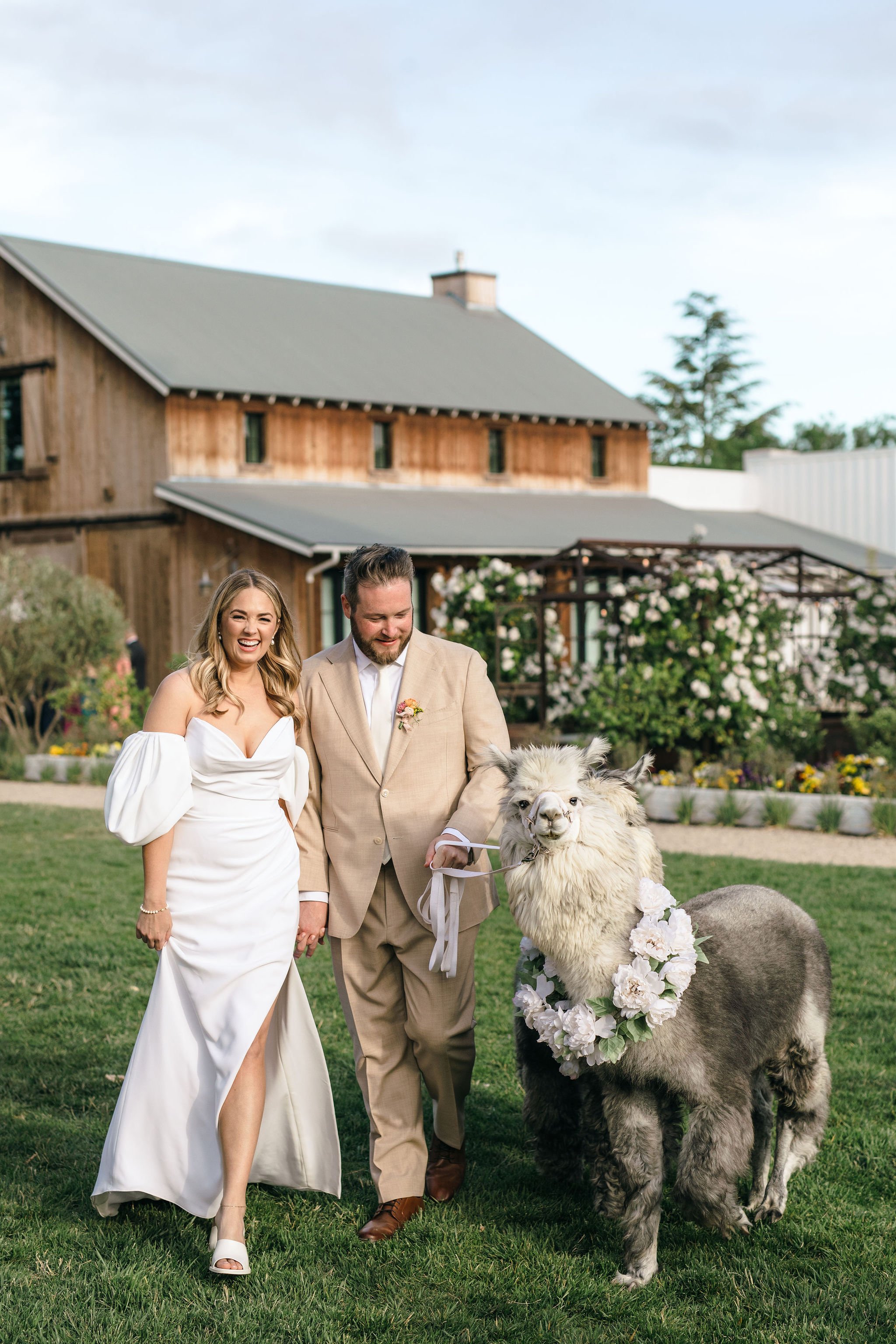 Spring wedding at Mattei's Tavern in Los Olivos