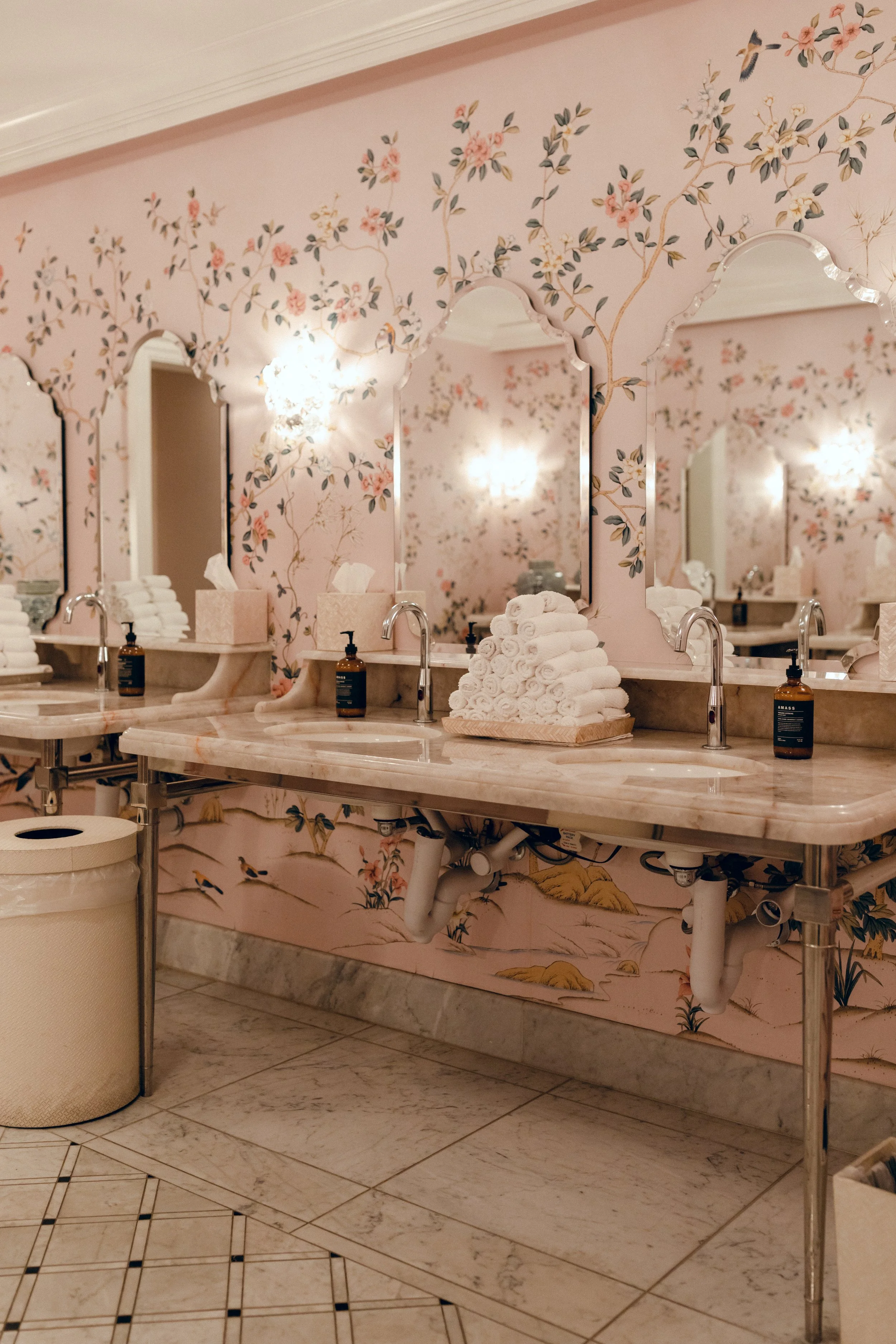 Rosewood Miramar Wedding Planner 2.jpg