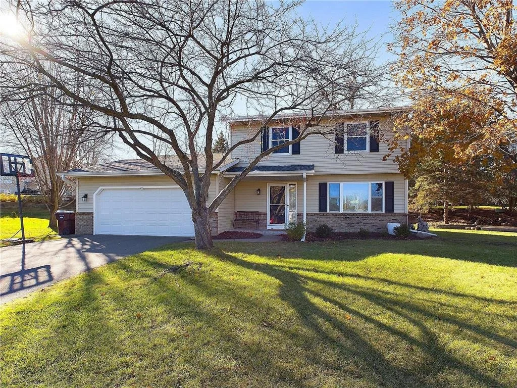 Address: 3890 Newtown Ct Eagan, MN 55123
Represented: Buyer
Sold Price: $475,000
Close Date: 05/22/25