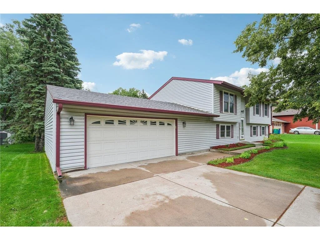 Address: 7184 Mill Rd. Centerville, MN 55038
Represented: Buyer
Sold Price: $345,000
Close Date: 9/4/24