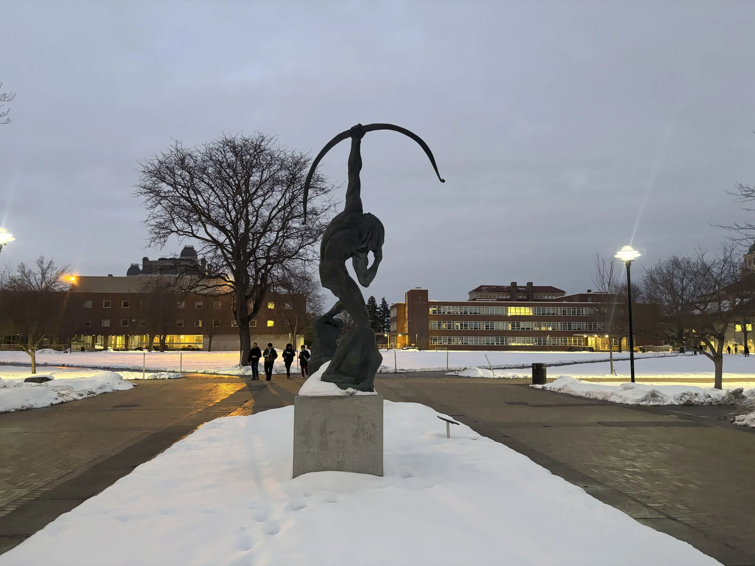 The archer statue on Syracuse's quad