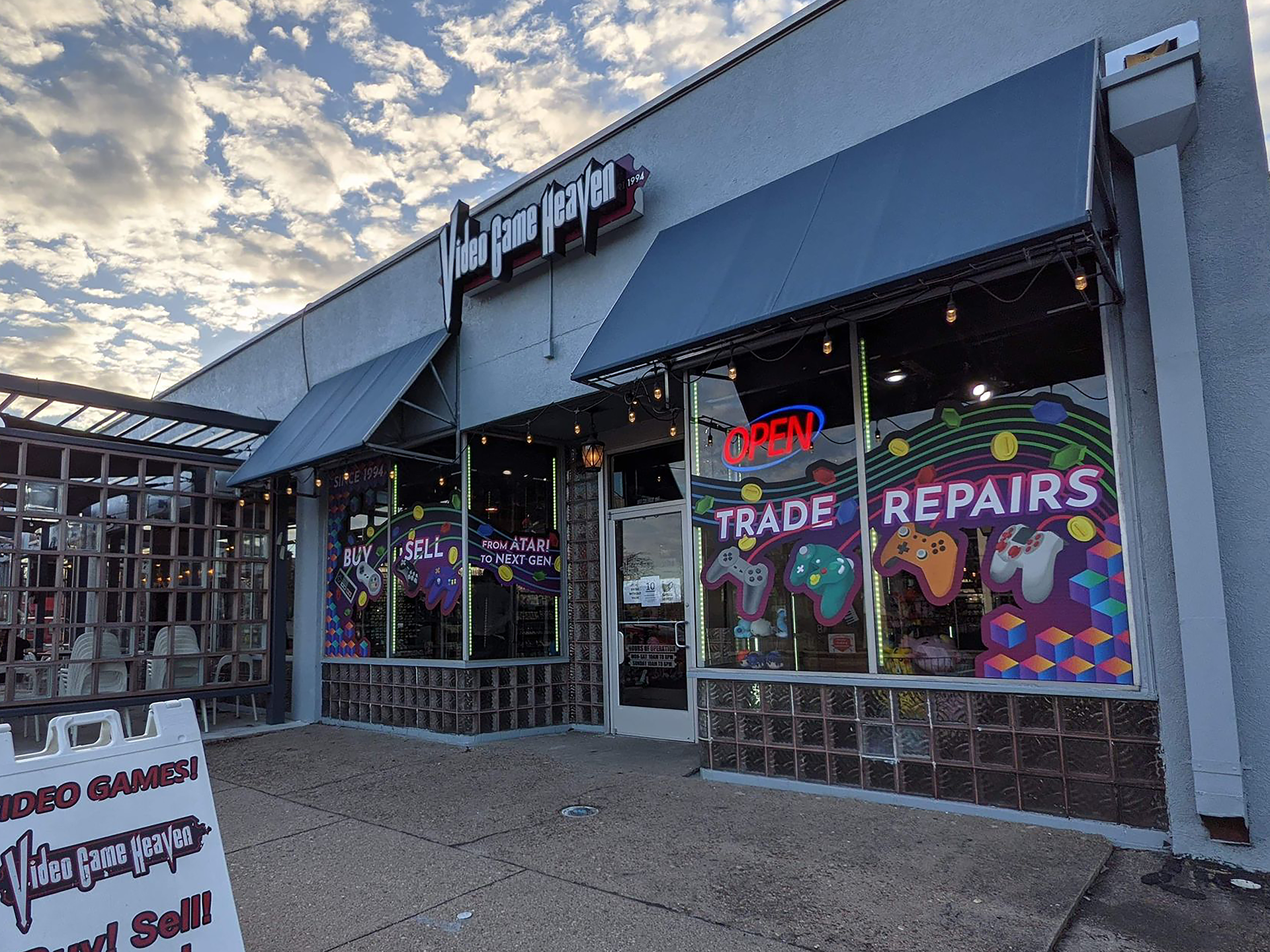 Video Game Heaven <br> Storefront Murals