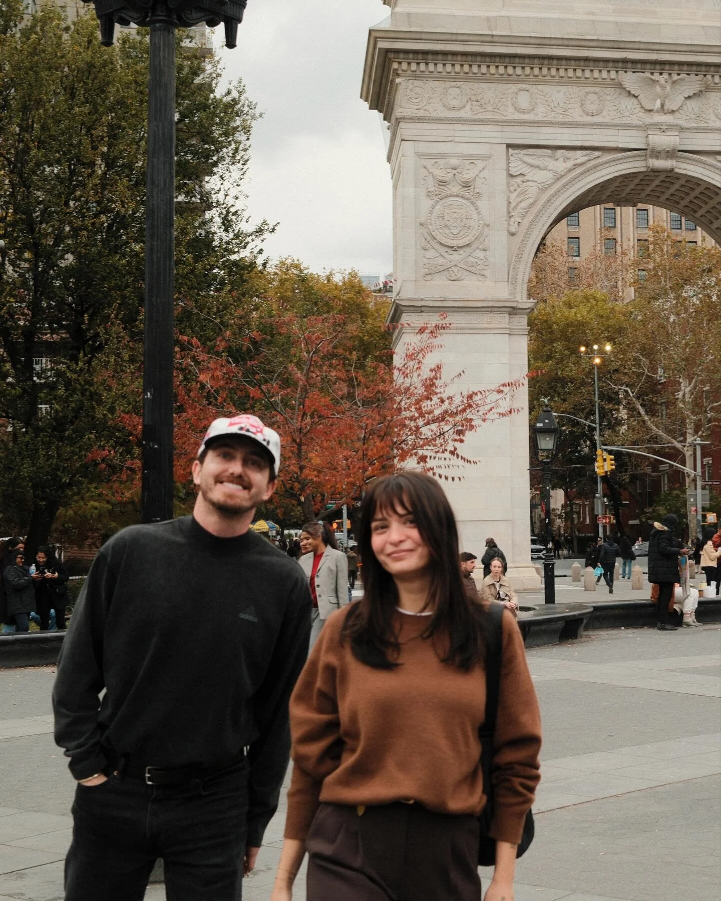 we love a good city park 🌳 

📸 fujifilm x100vi
🎞️ kodak gold 200