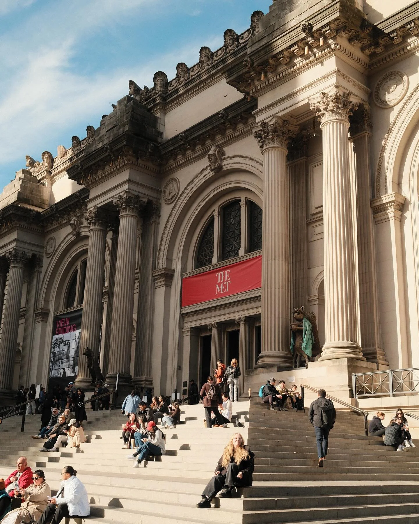 stills from our trip to the met 🖼️ 

📸 fujifilm x100vi
🎞️ kodak gold 200