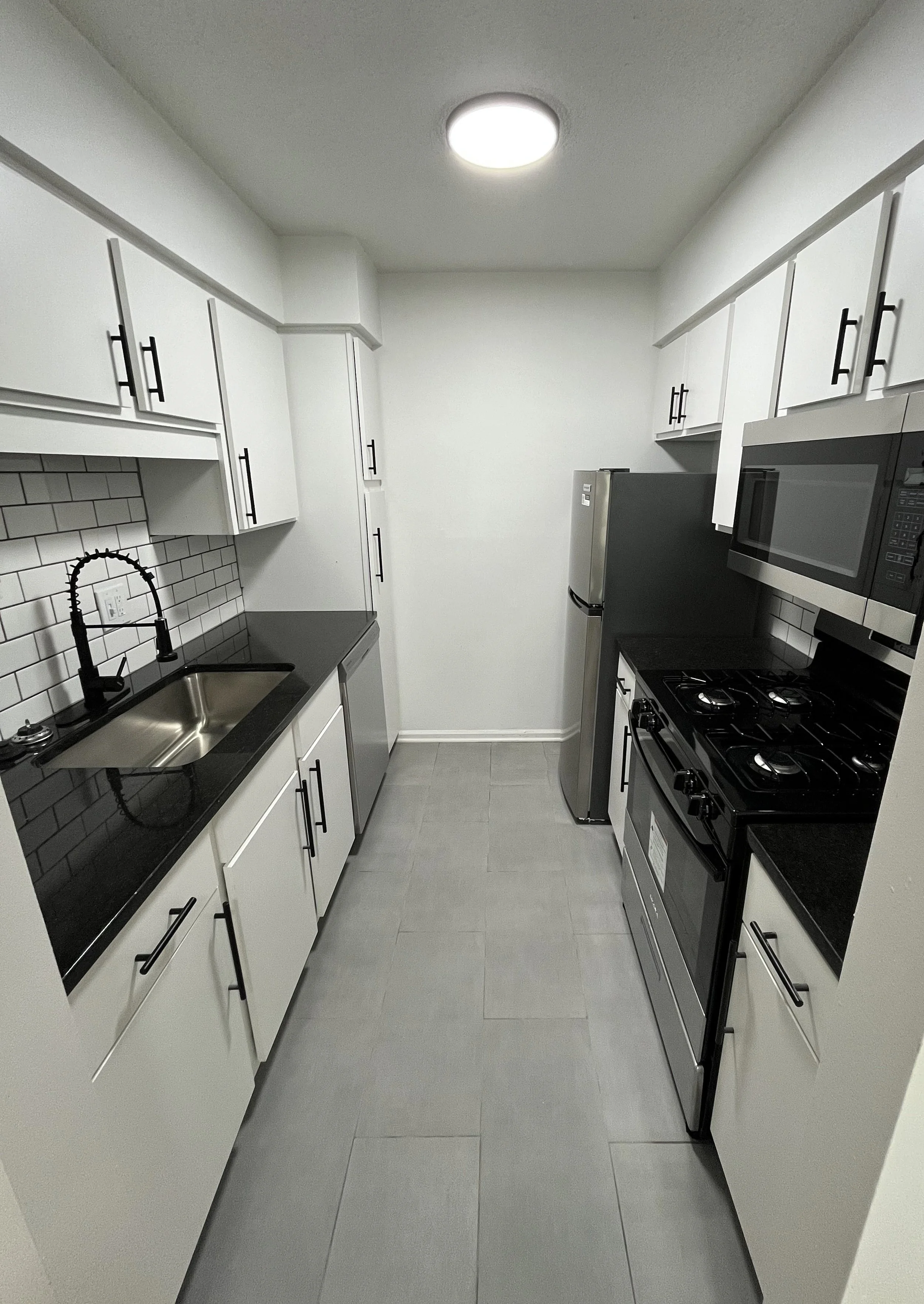 Kitchen Remodel, fully gutted, new tile floor & backsplash (after)