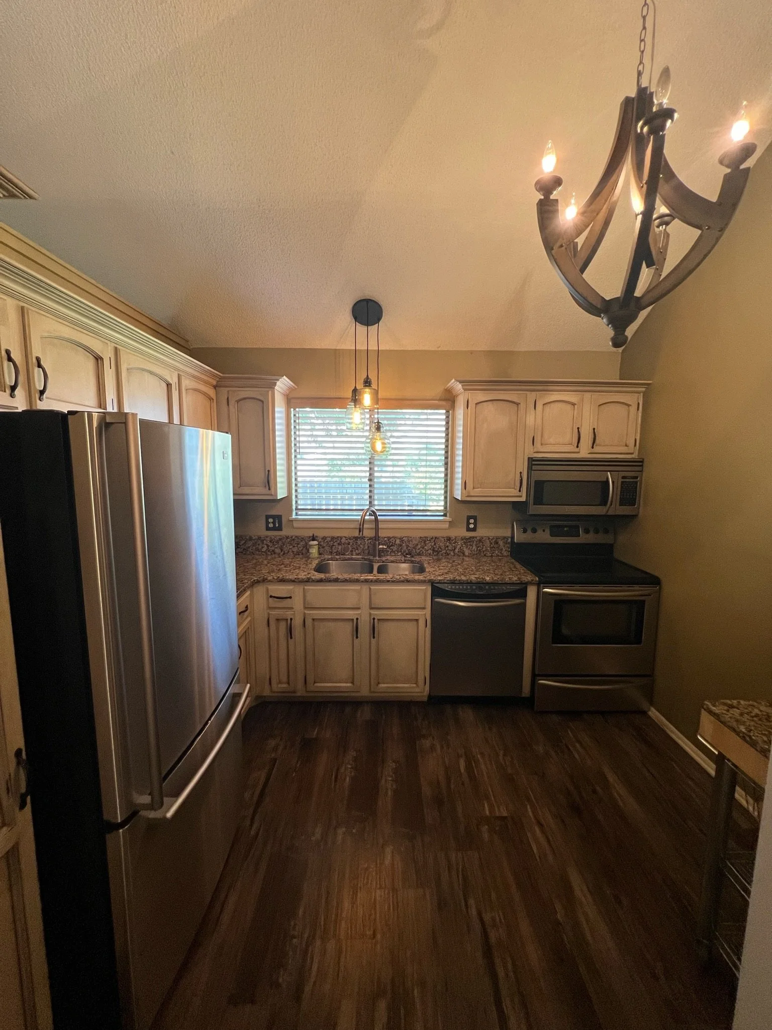 Kitchen, dated finishes (before)