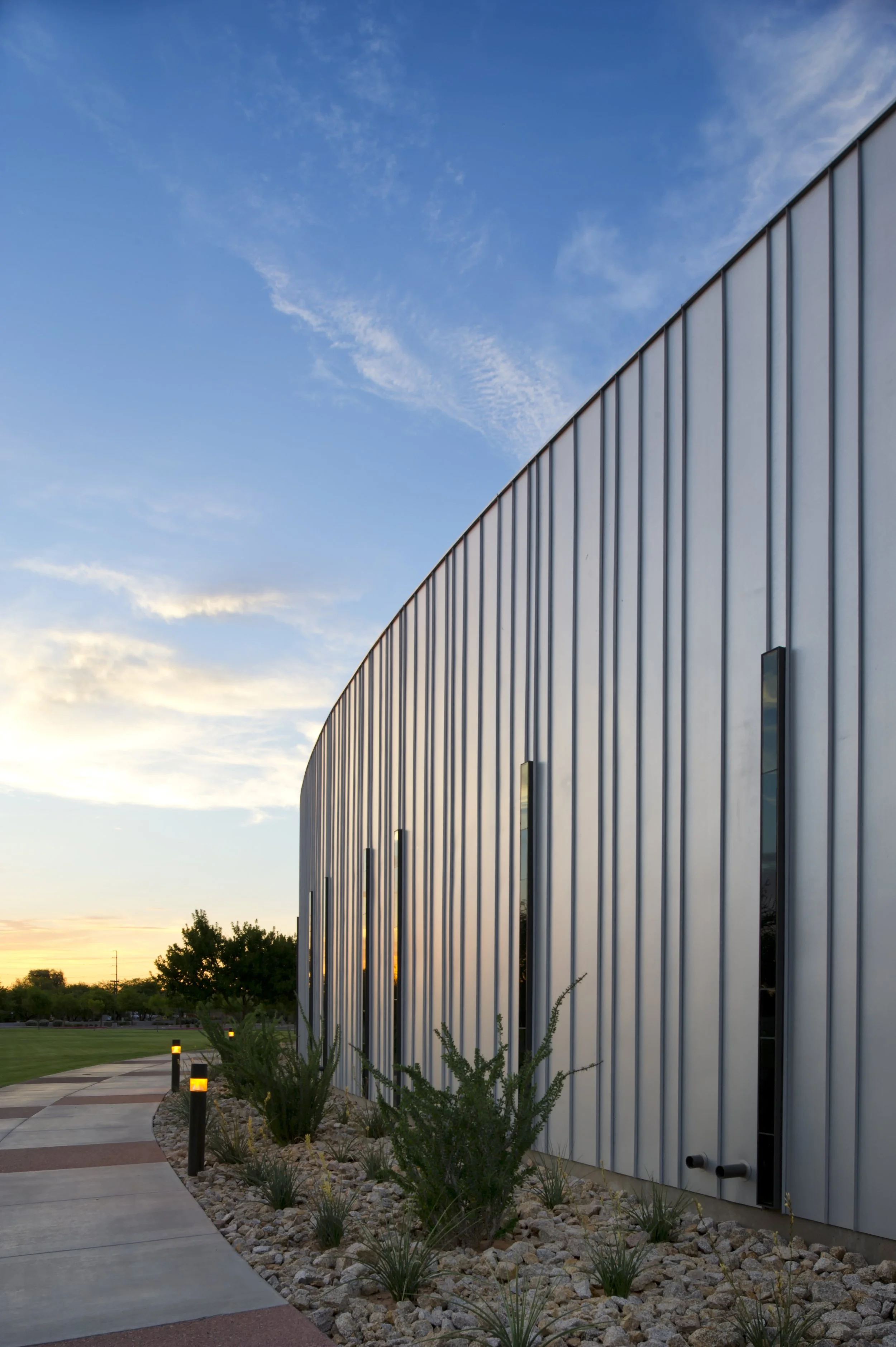 radius wall_vert_facing north.jpg