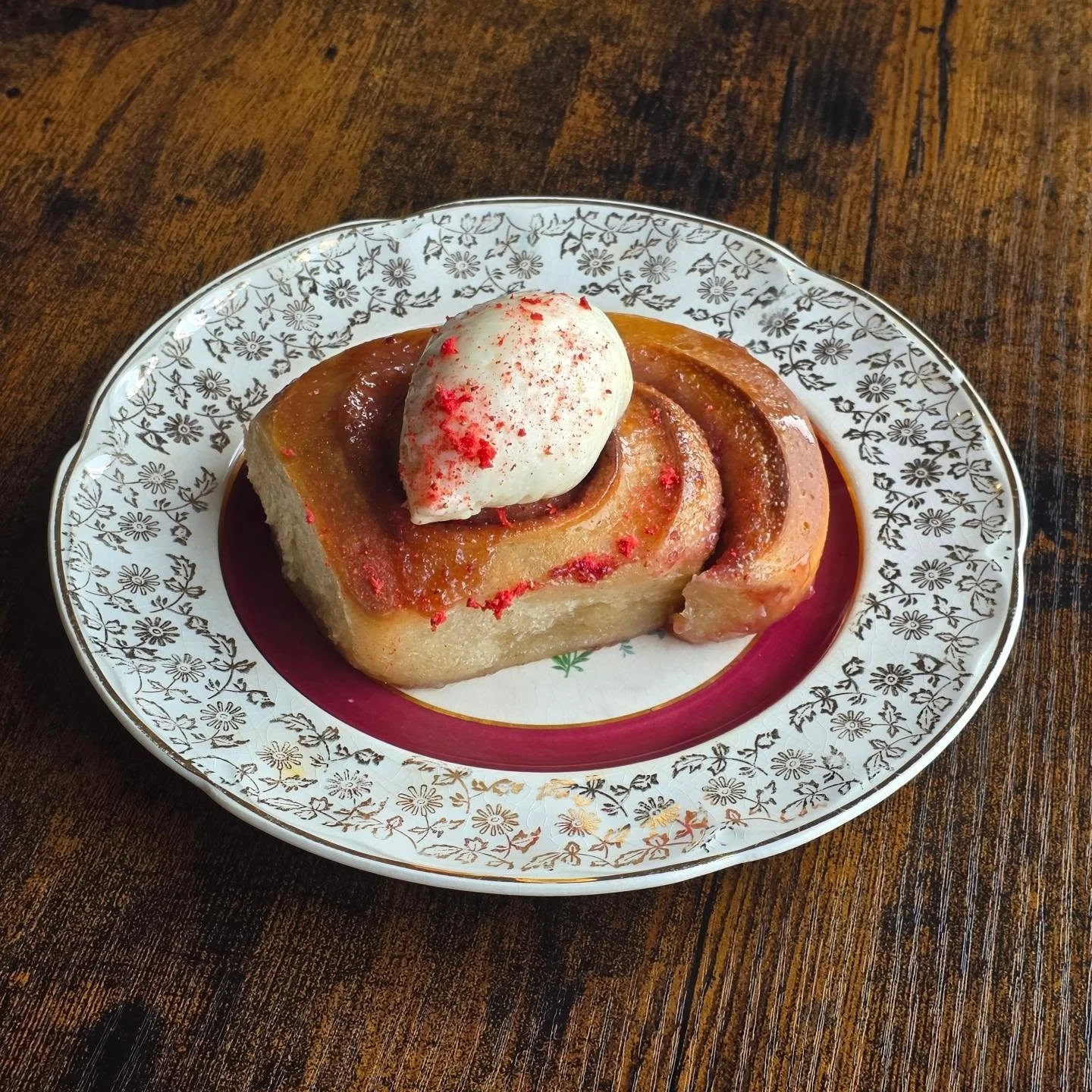 What's available today you ask. Here's the rundown:

Strawberry bun w/ lemon  creamcheese icing 

Unicorn bun (tutti frutti)

The Wimbledon cookie-deep dish strawberries&amp; cream

Browned butter rye brownie

Sweet morning bun- pecan, maple, early g