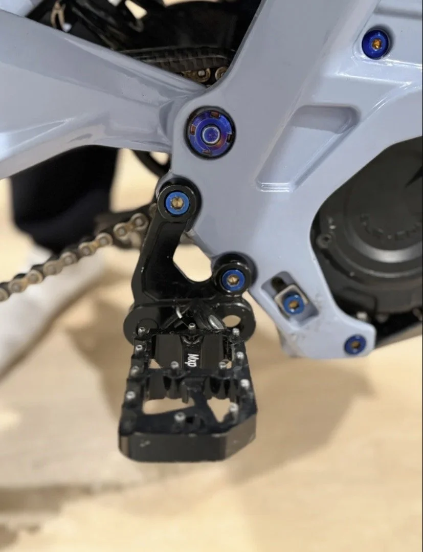 E-Moto peg bracket bolts(4 pc)