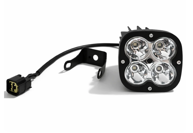 (Ultra Bee) Squadron Light