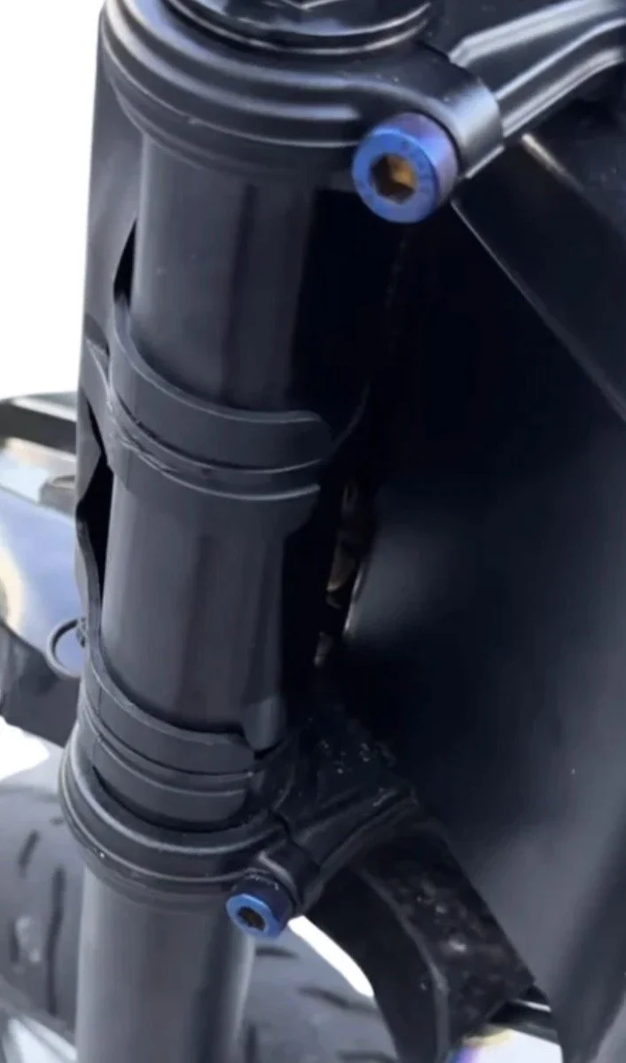 Tuttio triple clamp bolts(4pc)