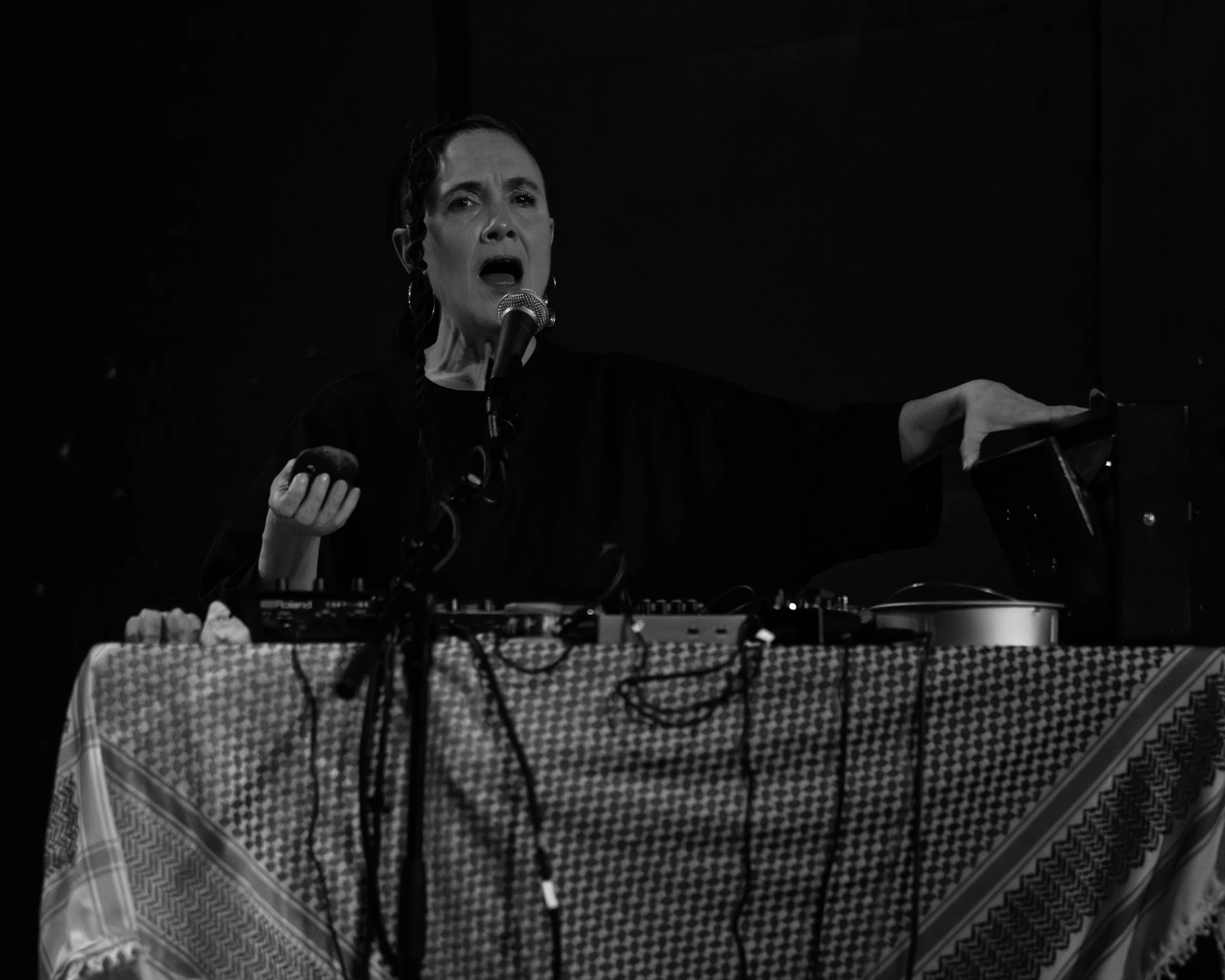 Rún performing live at Firebug, Leicester, 26th April 2026. © Chris Tweed.