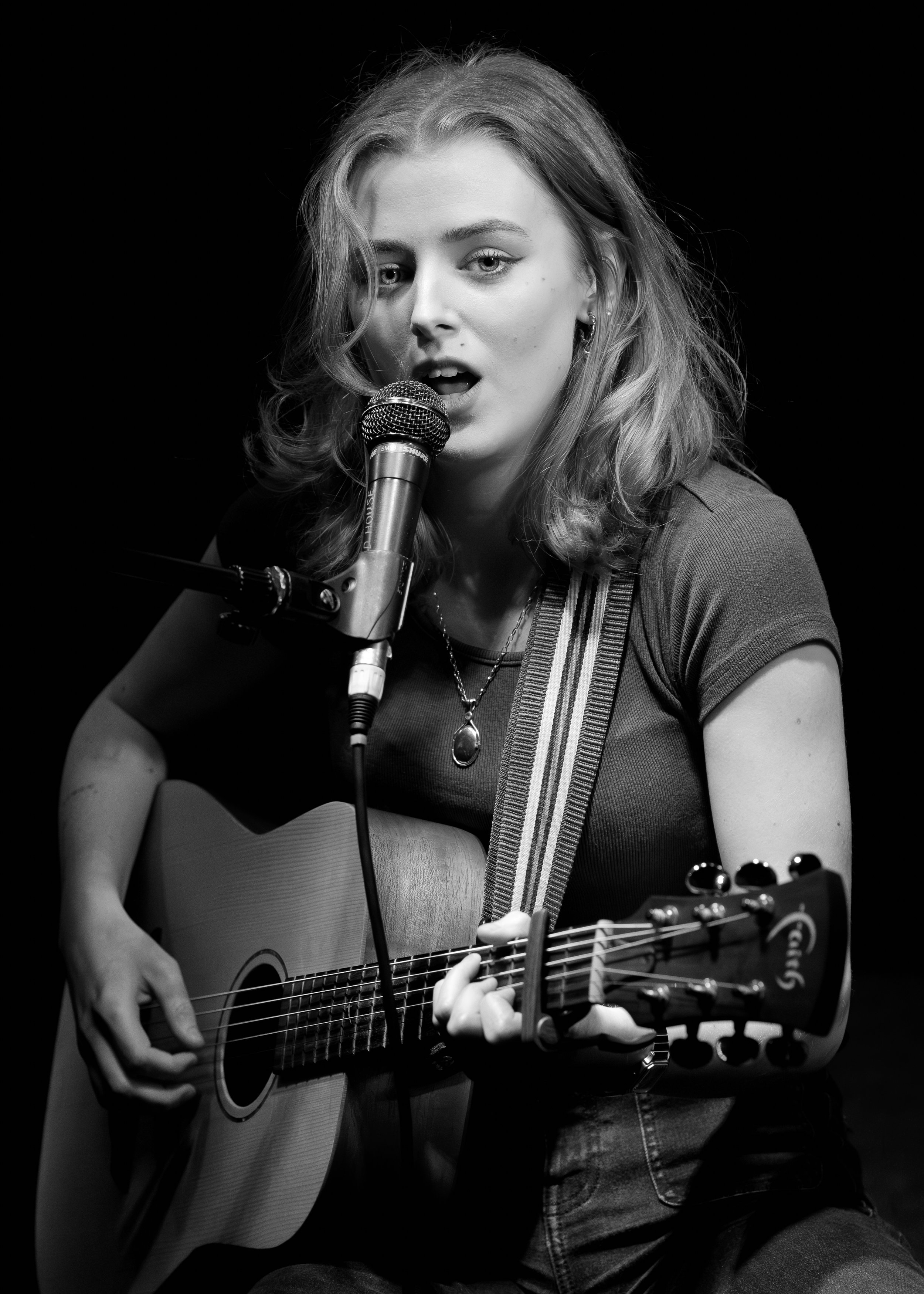 Ro Jordan performing at Soundhouse, Leicester. 24th March 2023. Fujifilm X-H1, XF90mm, 1/500, f3.2, ISO 1600. © Chris Tweed