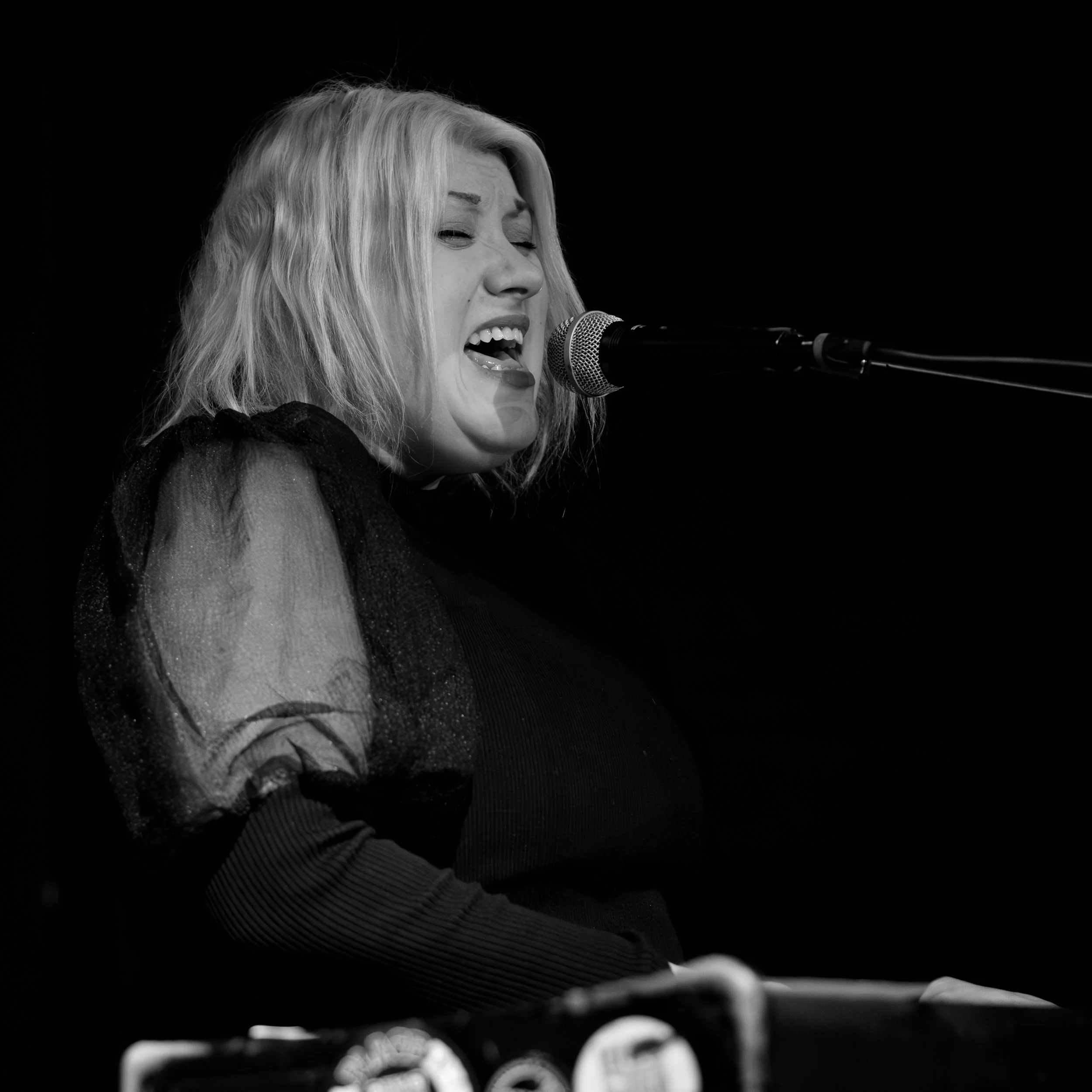 JJ Lovegrove performing at Firebug, Leicester. 1st June 2025. Fujifilm X-T5, XF90mm, 1/250, f2, ISO 1600. © Chris Tweed