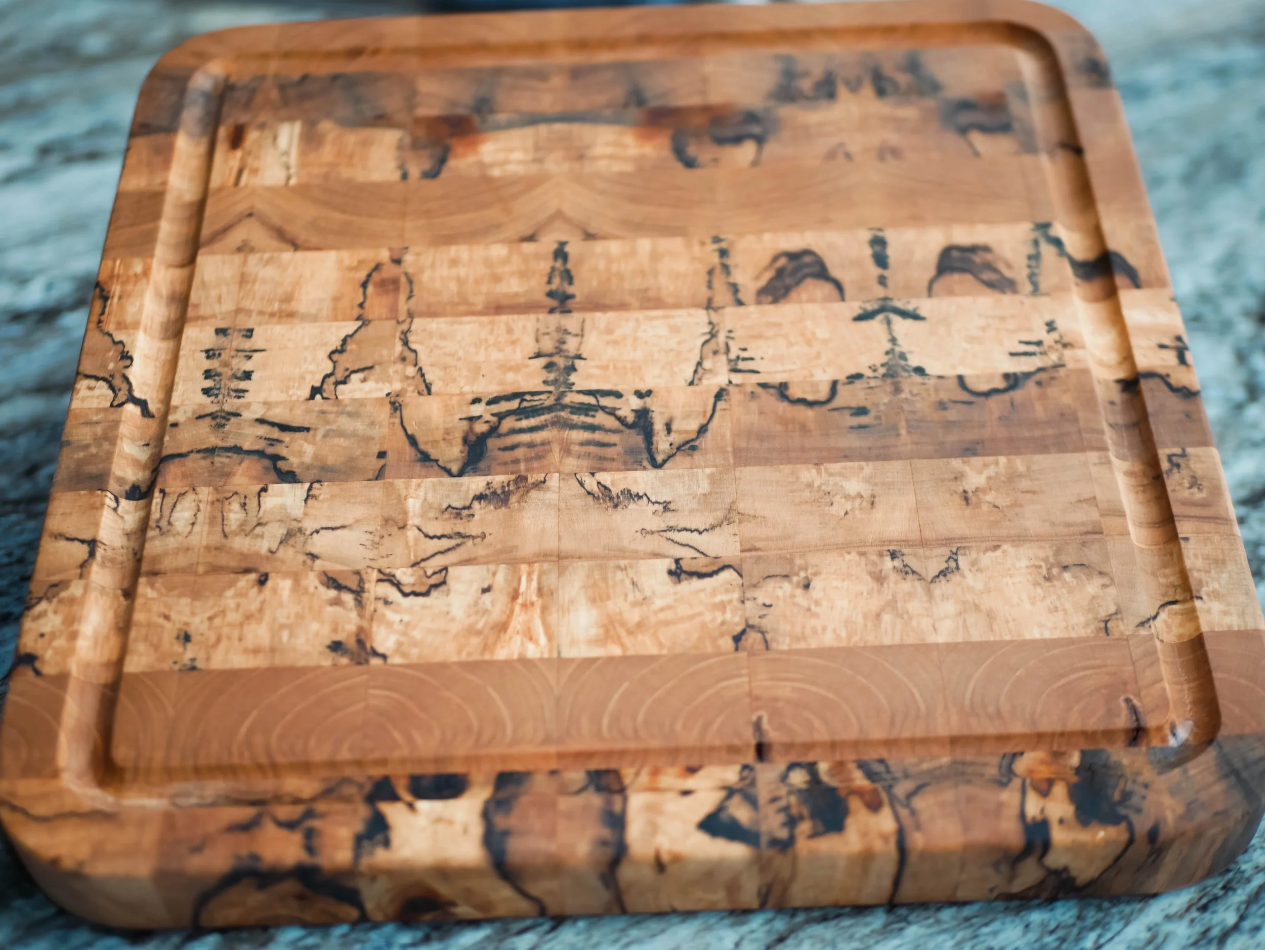 Silver maple cutting board w juice groove